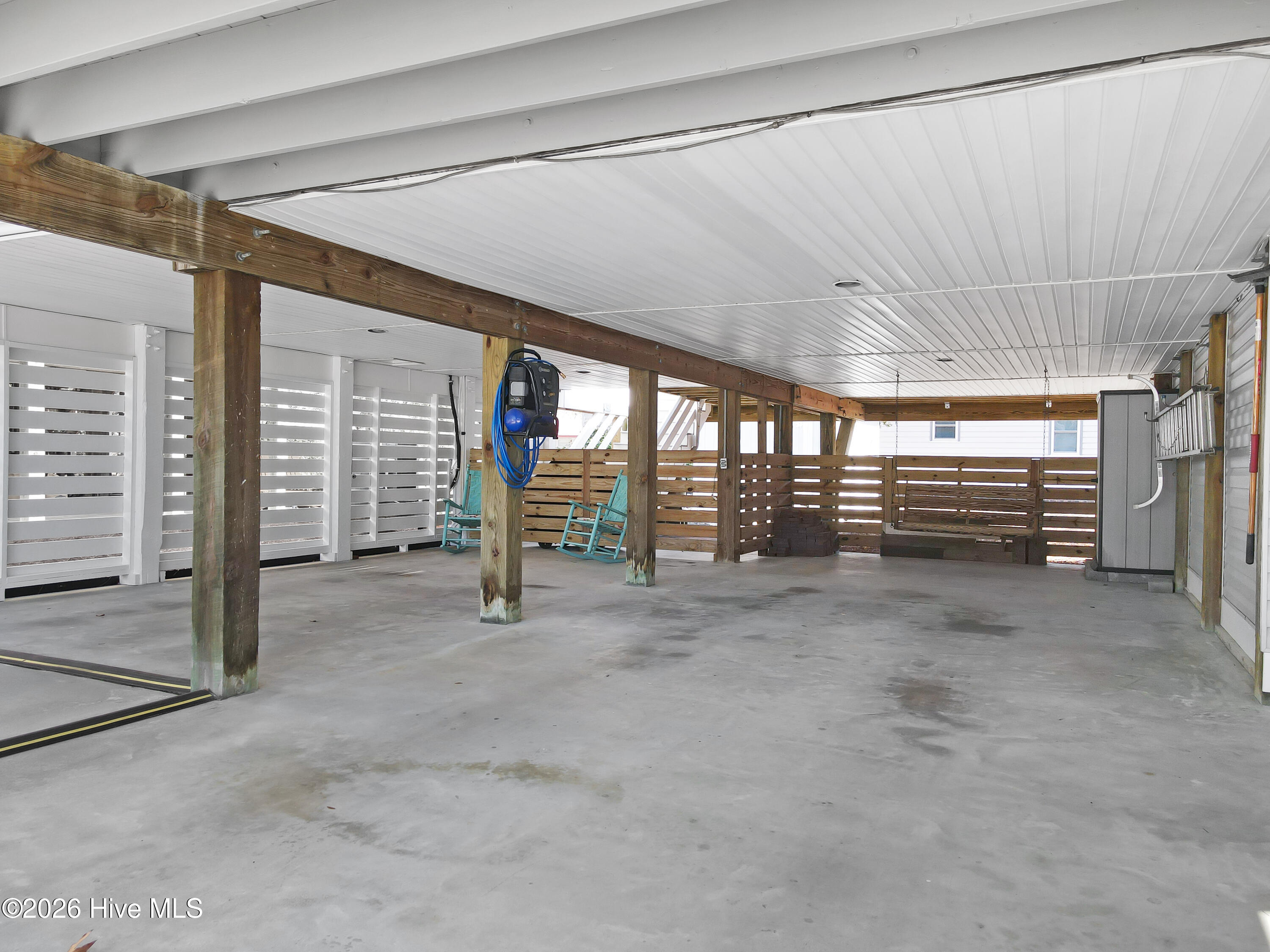 100557408 | Photo 28