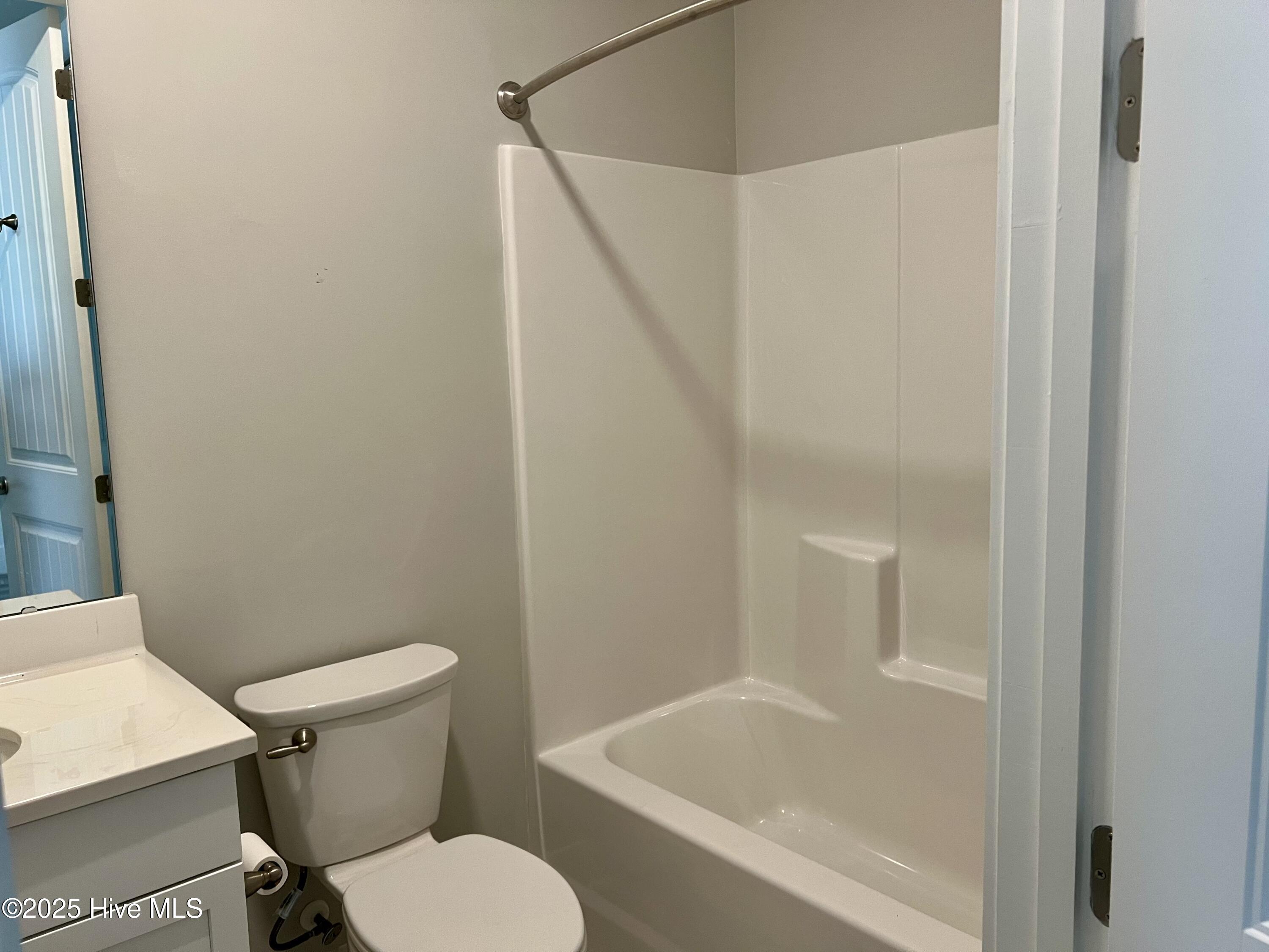 100546401 | Photo 23