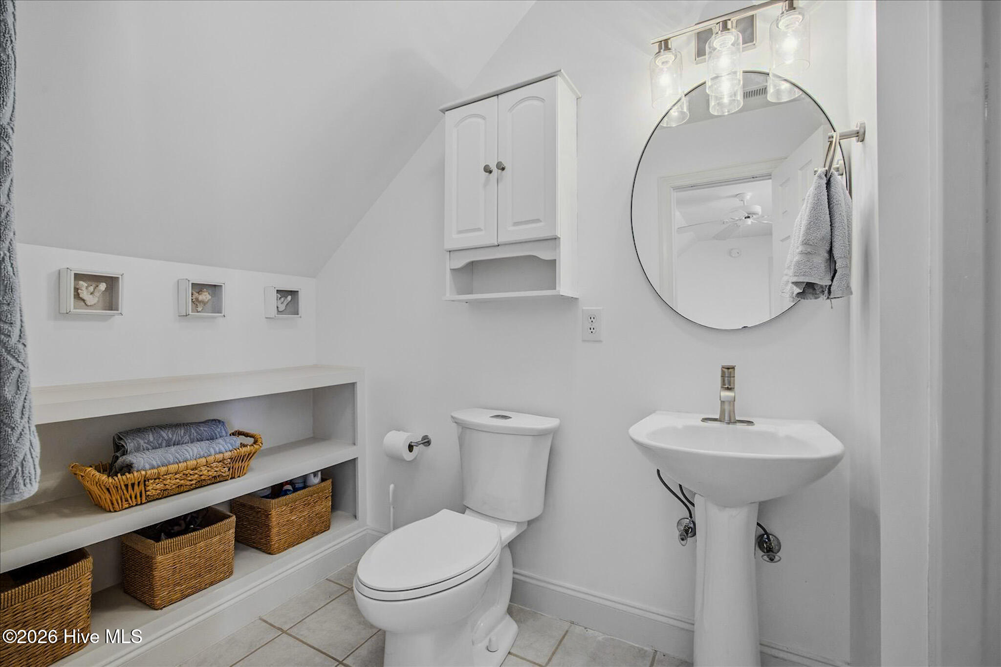 100554989 | Photo 33