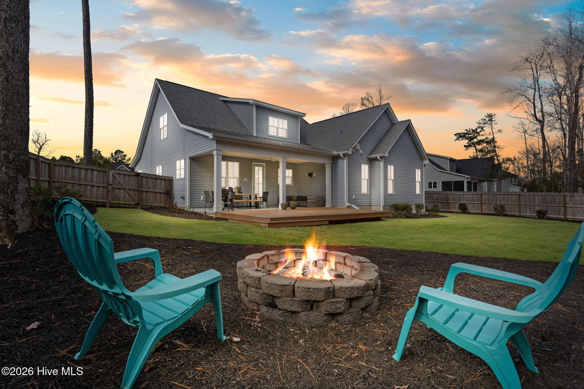 100551442 | Photo 24