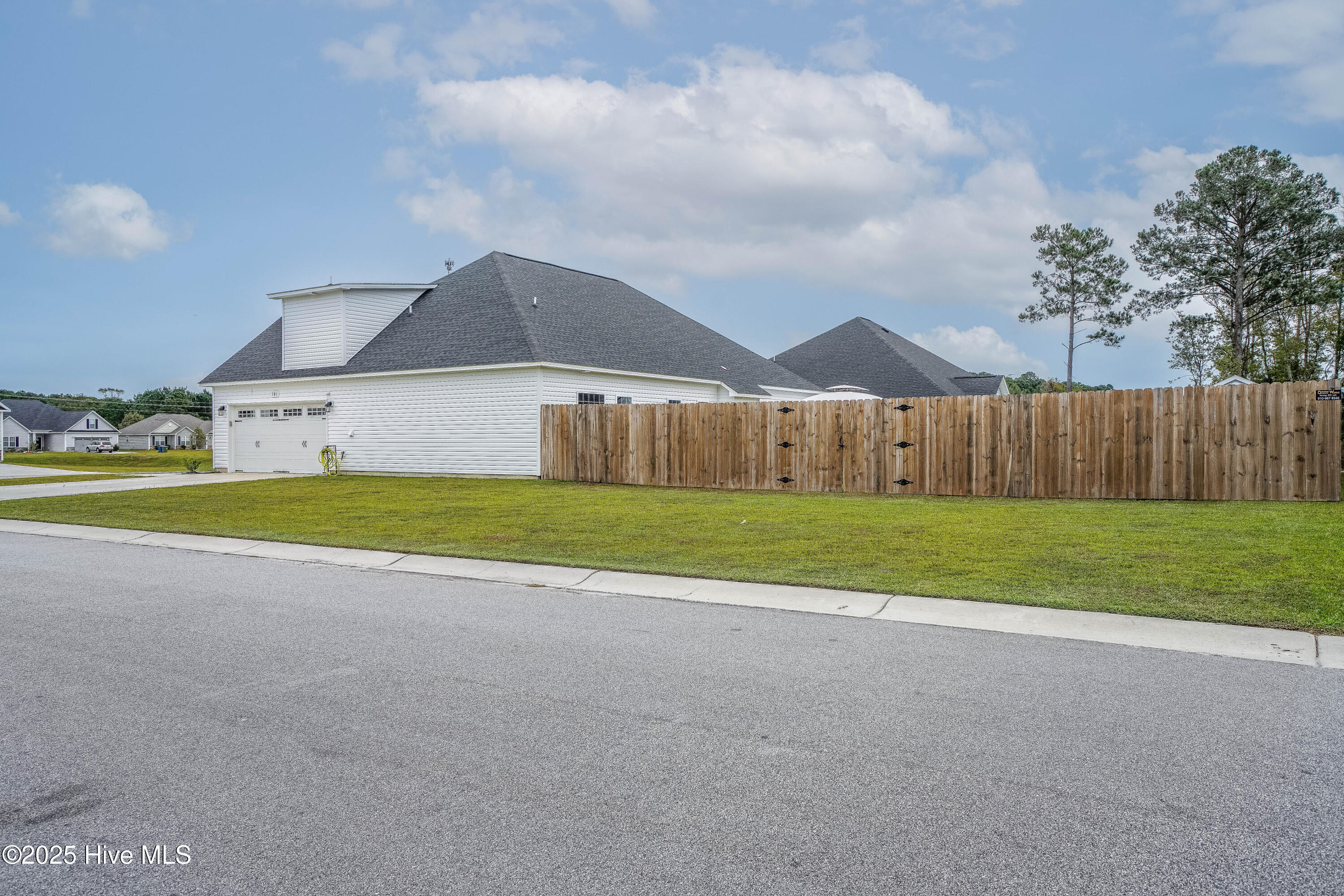 100536603 | Photo 39