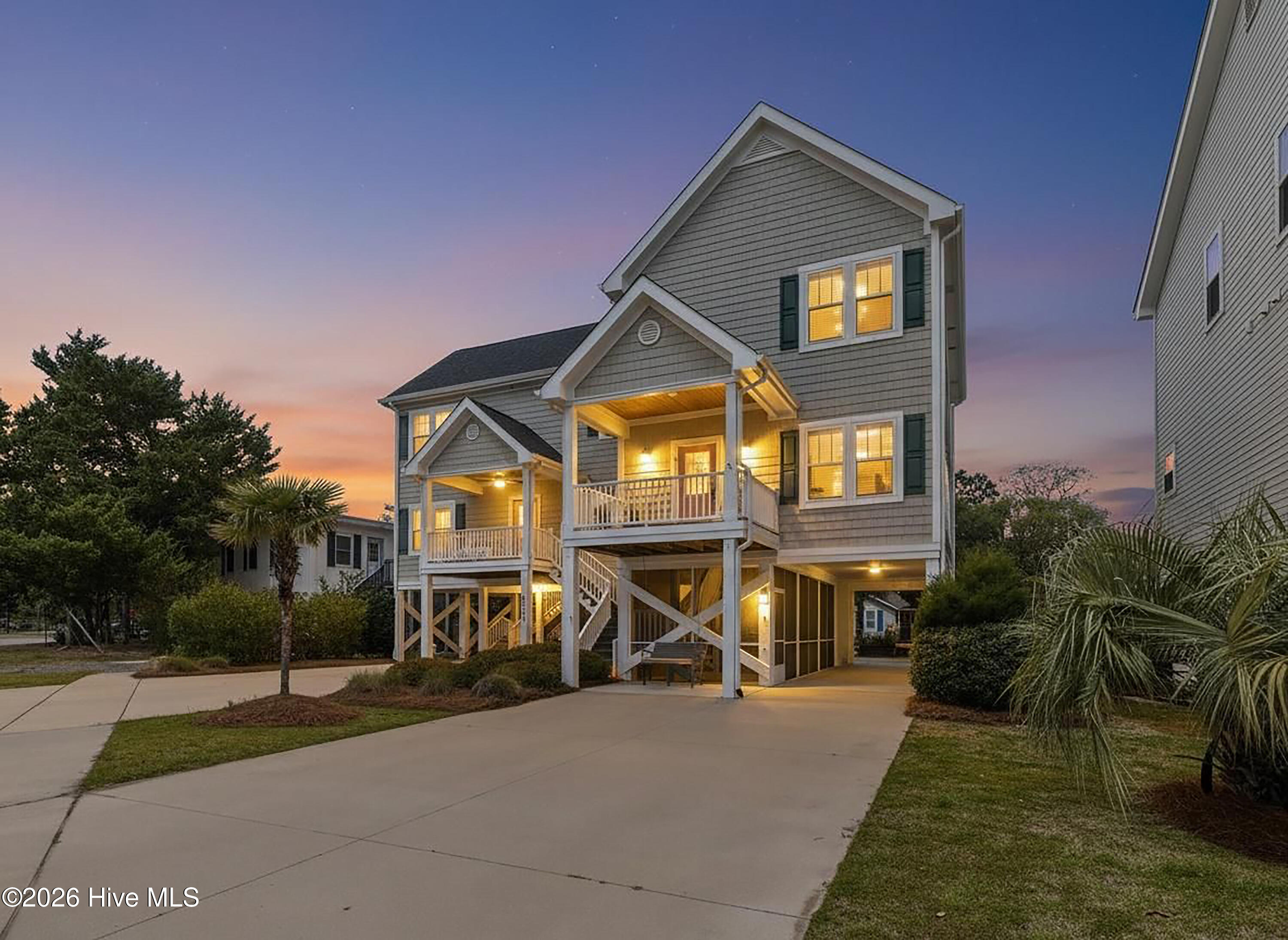 100566755 | Photo 39