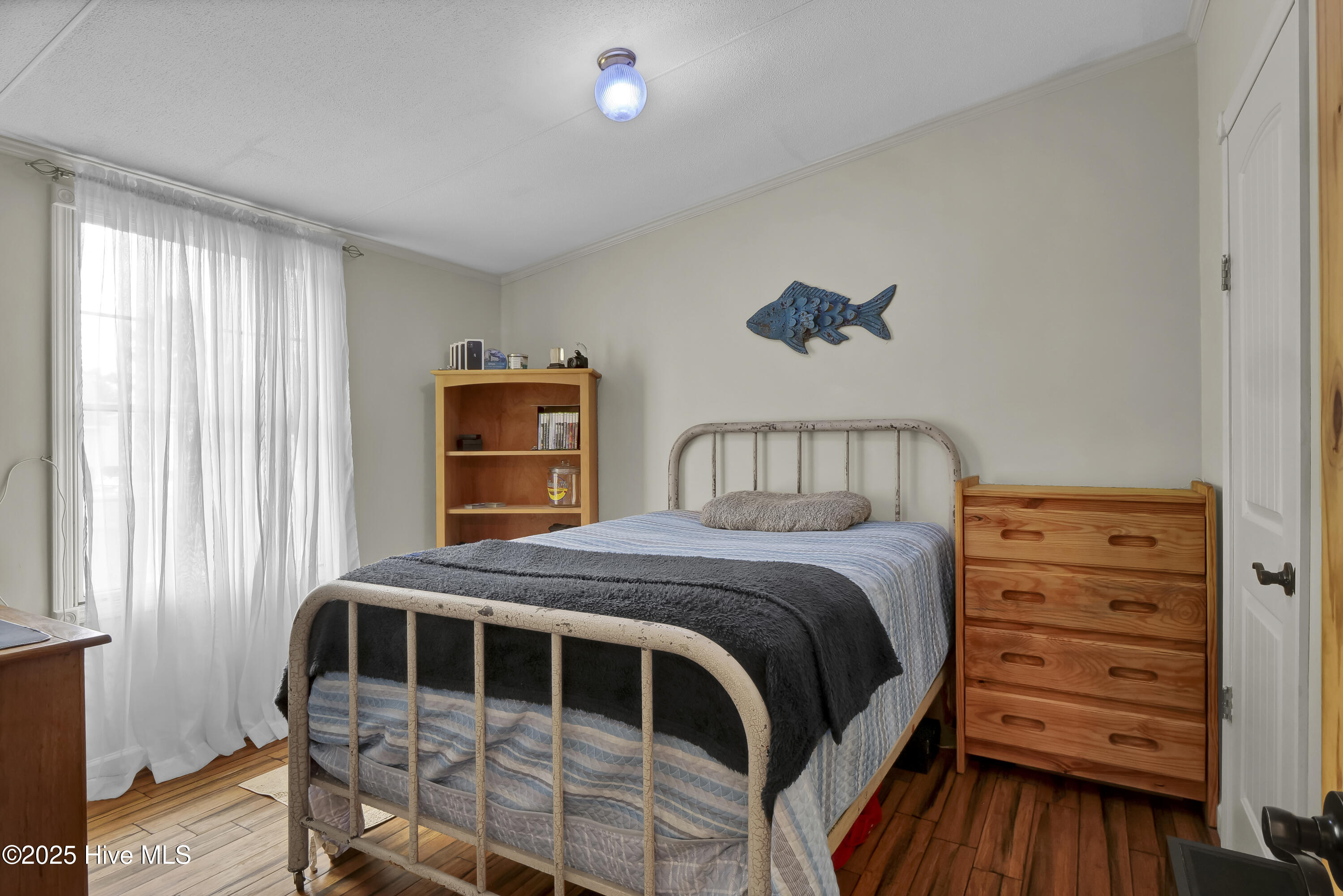 100503942 | Photo 11