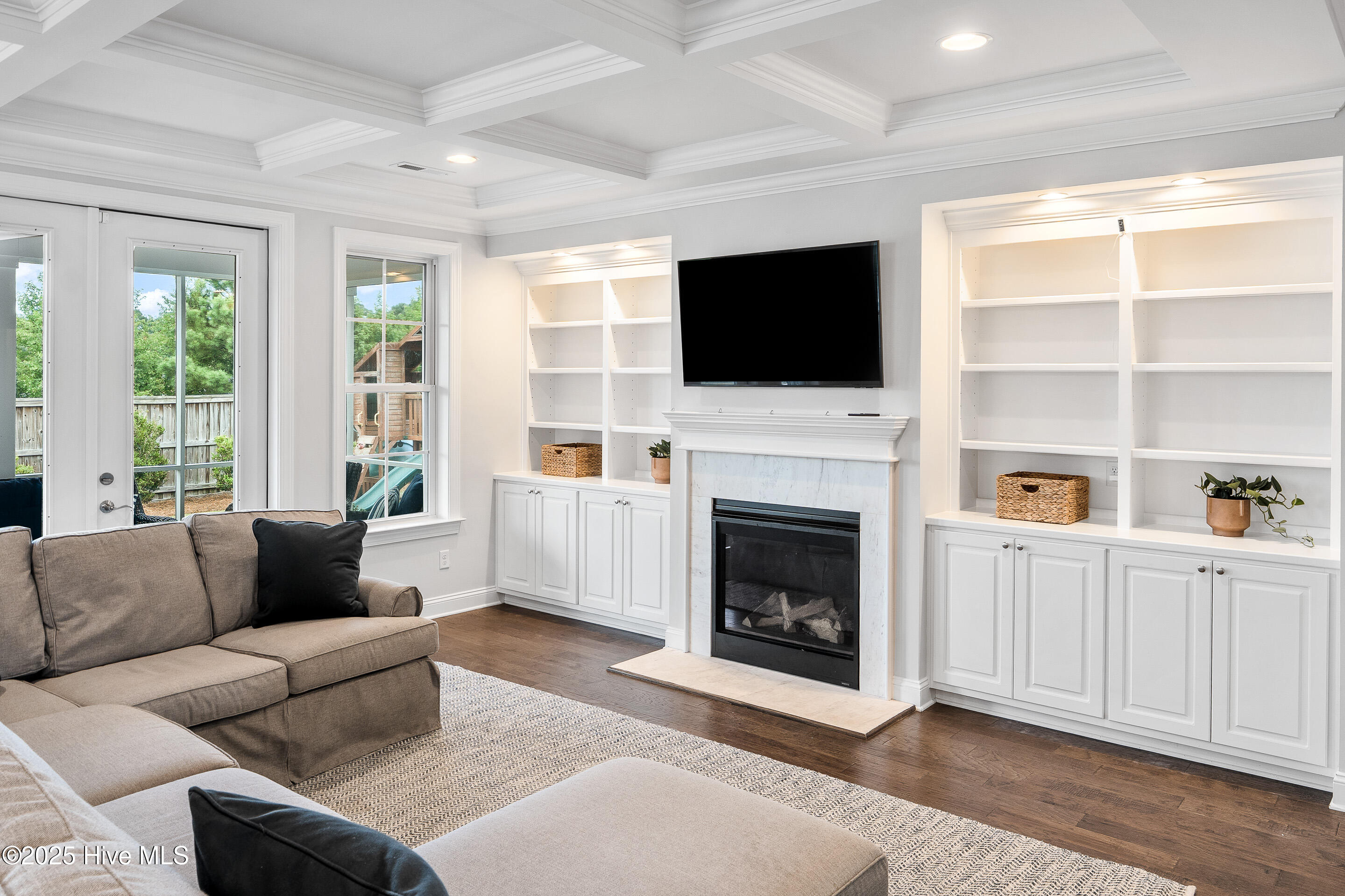 1025 Cranford Dr MLS-16