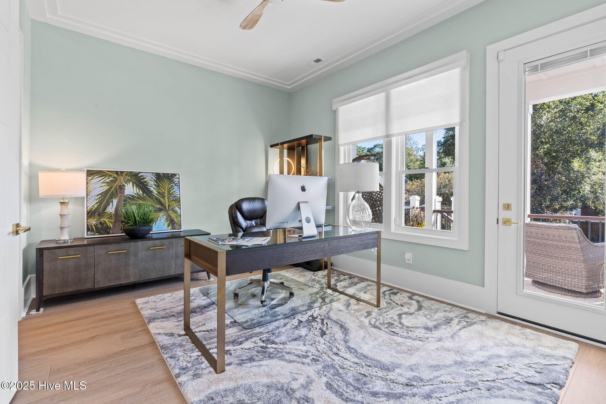 100516902 | Photo 56