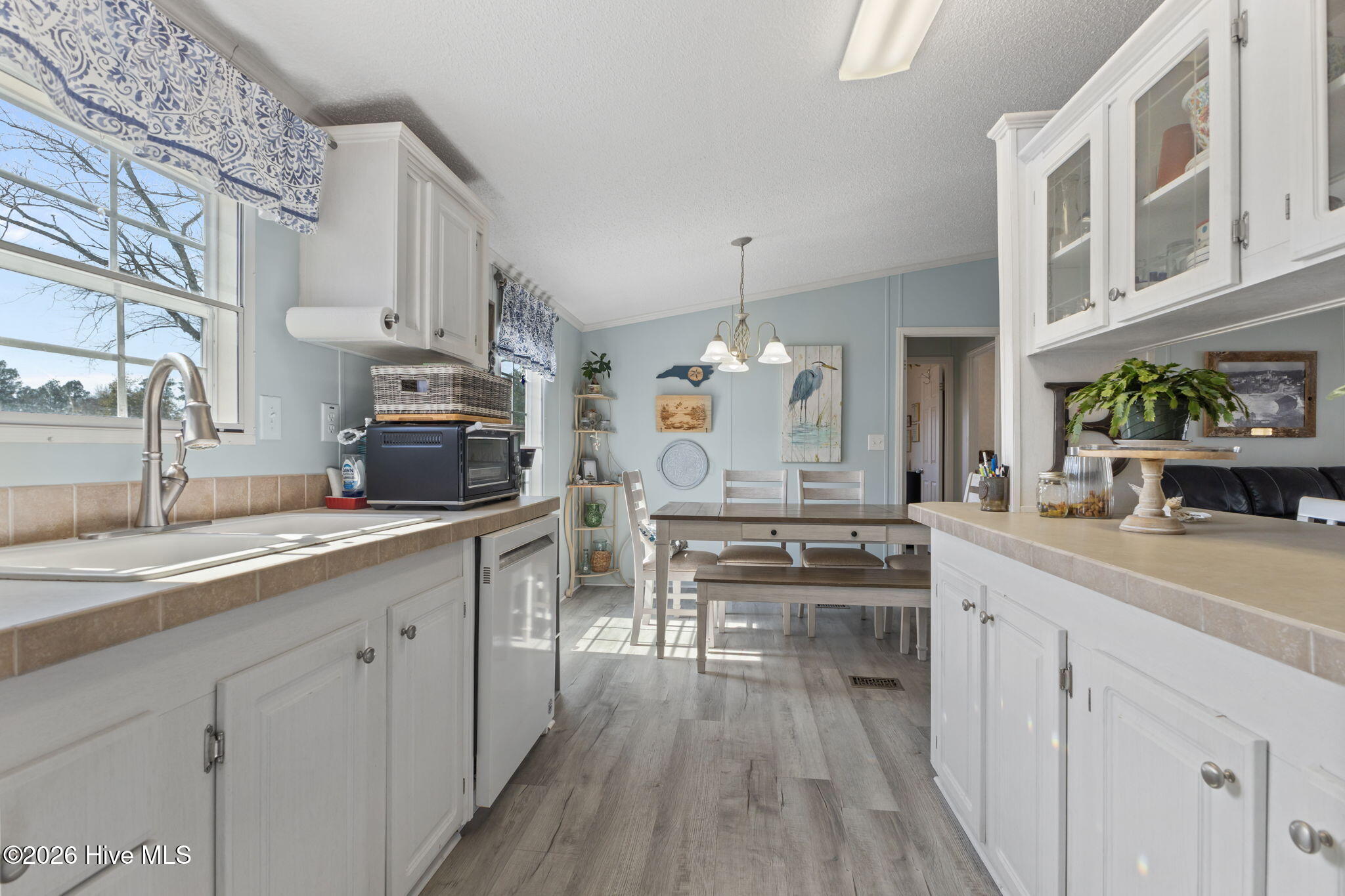 100558505 | Photo 18