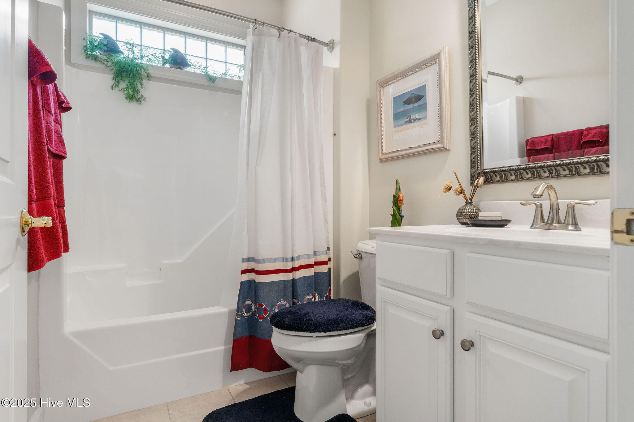 100520063 | Photo 25