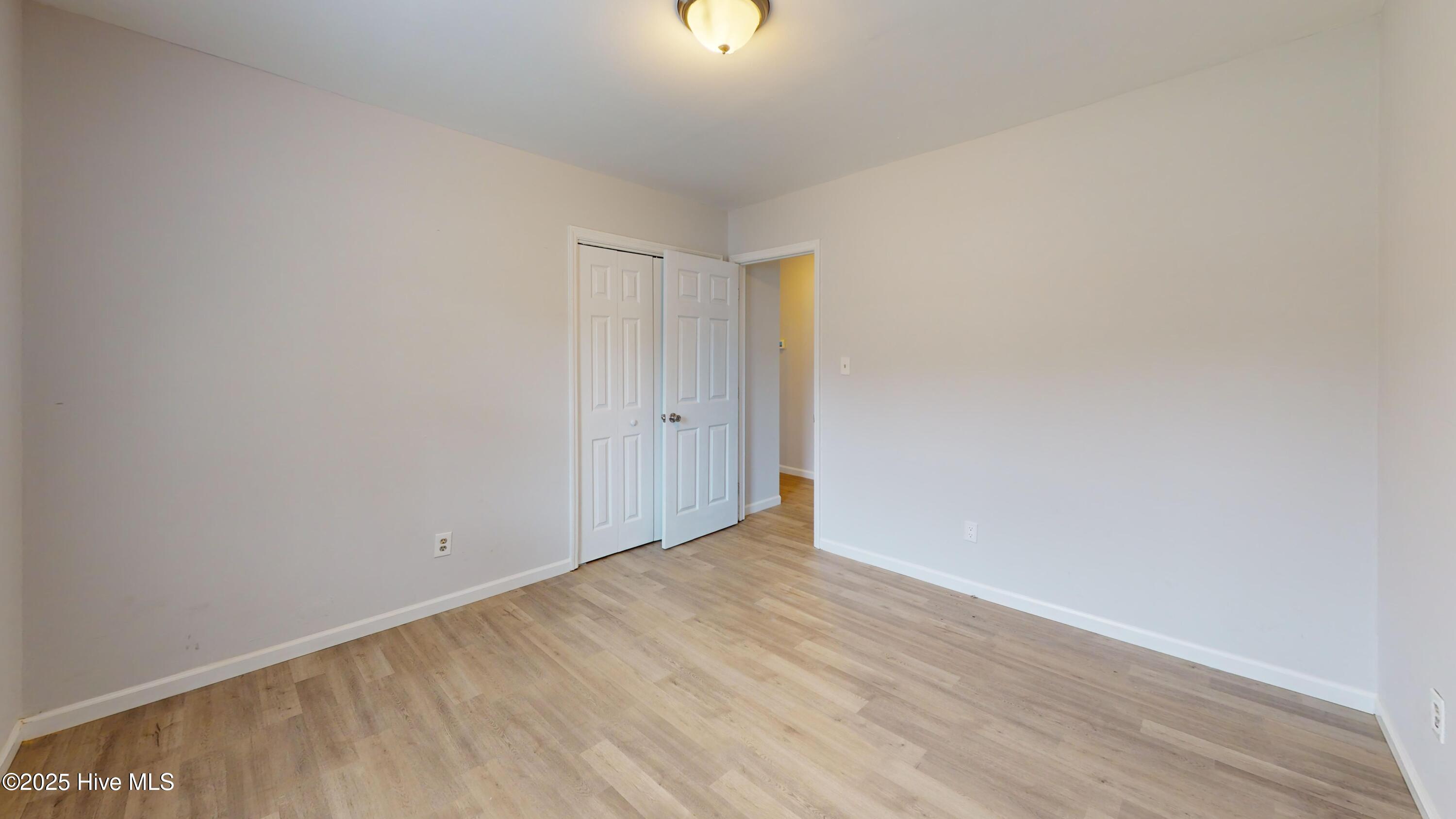 100536322 | Photo 32