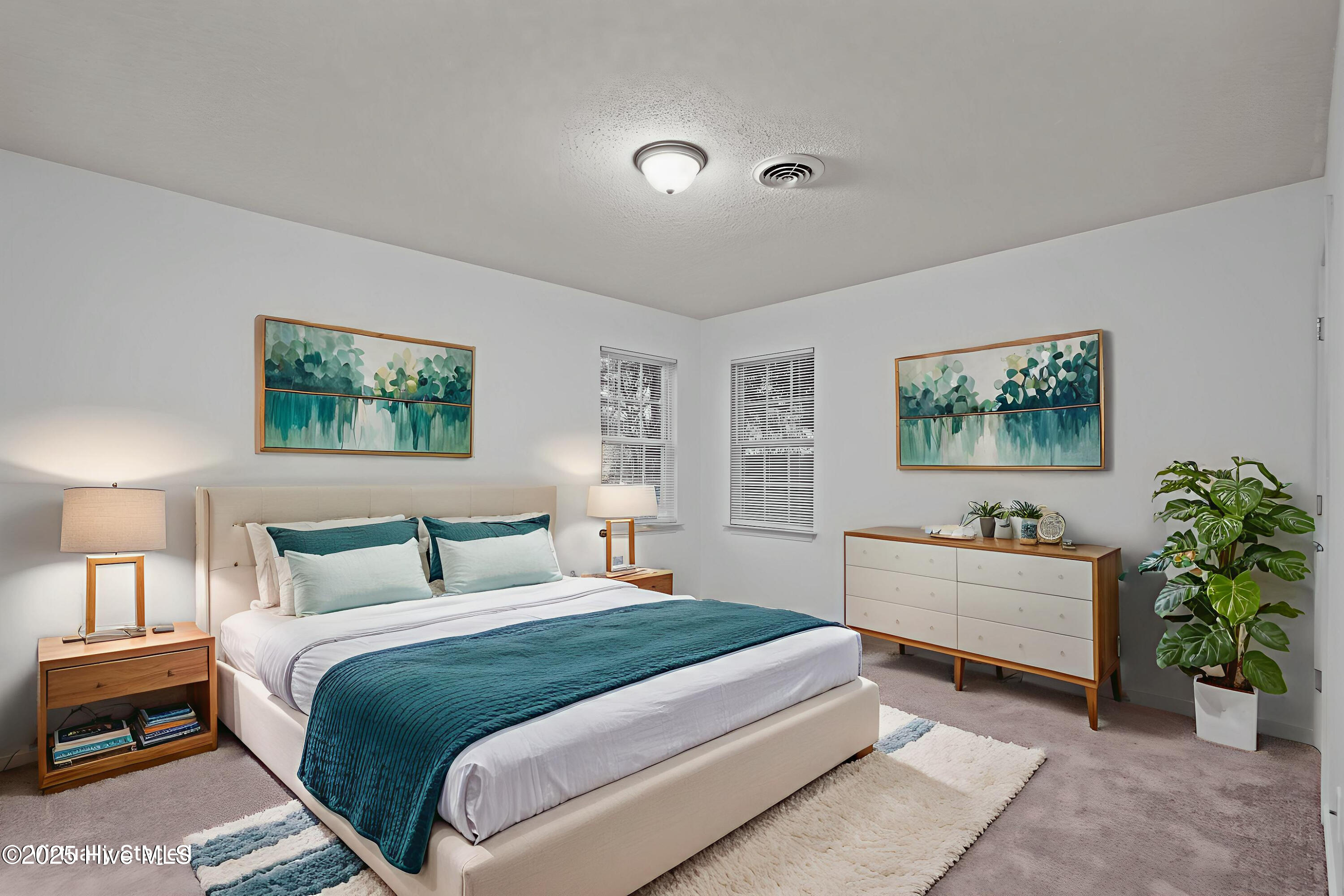 100533443 | Photo 20