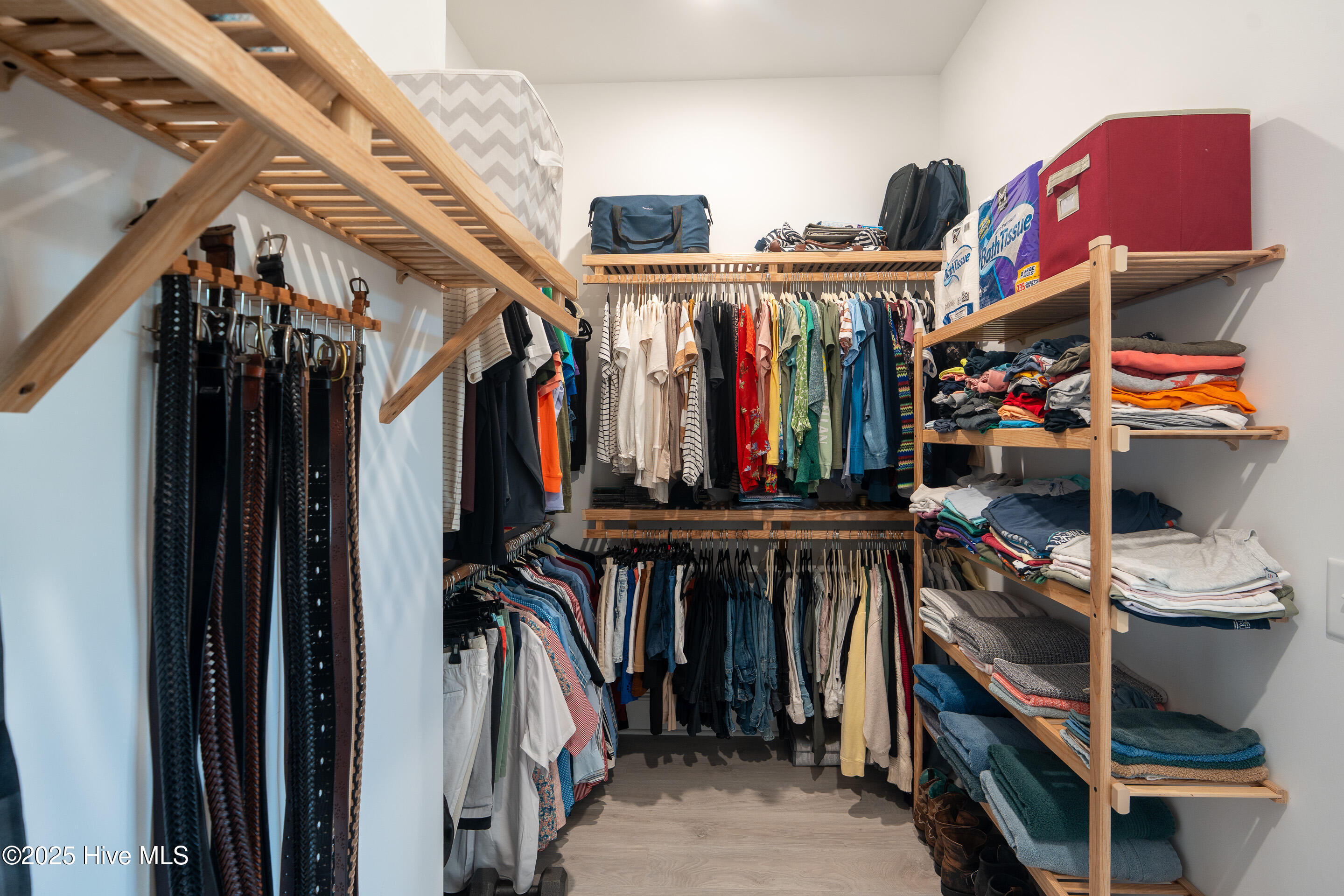 100526506 | Photo 17