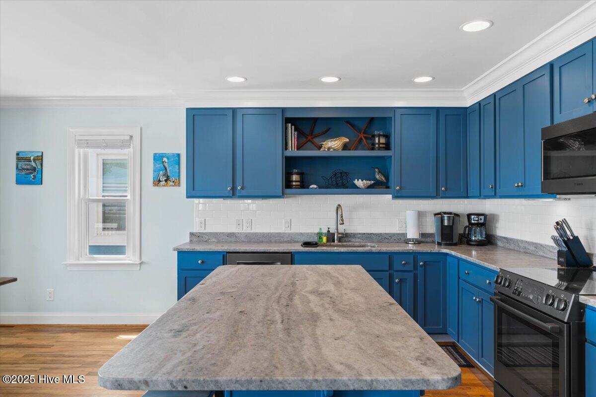 100513648 | Photo 23