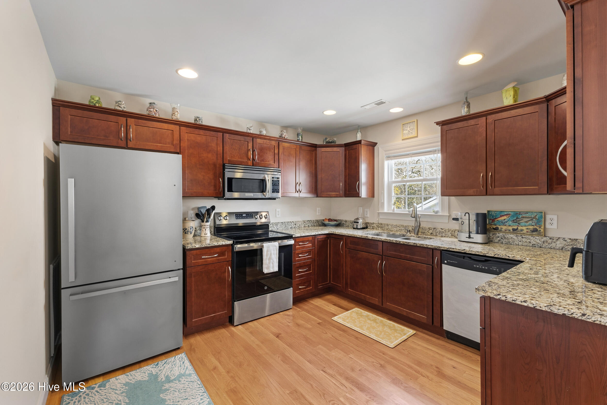 100564508 | Photo 24