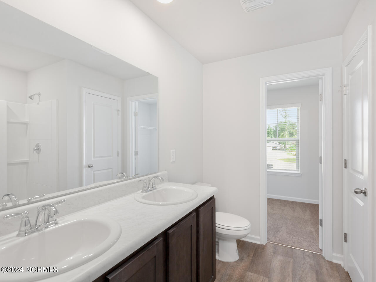 100533680 | Photo 17