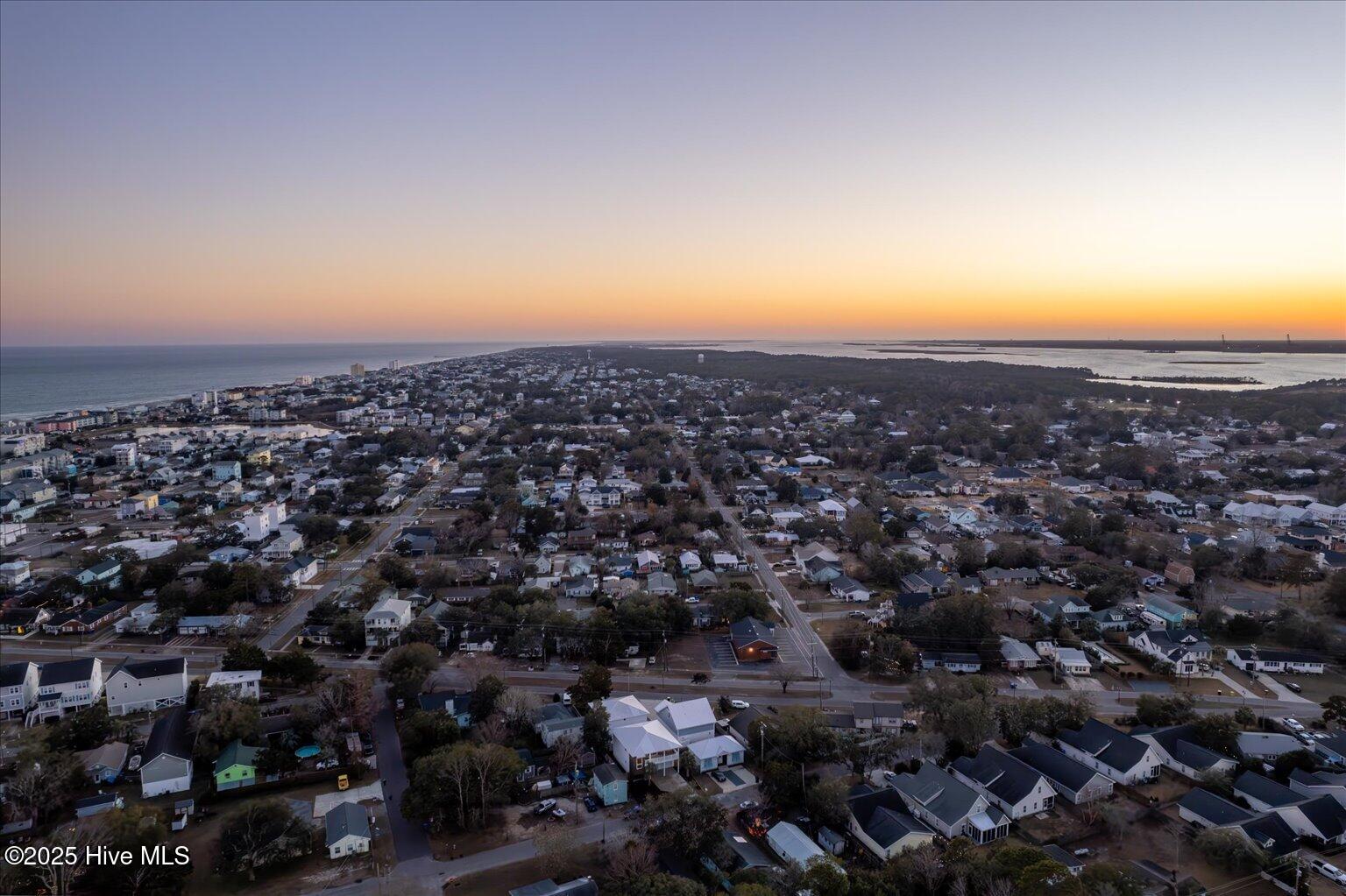 100544003 | Photo 48