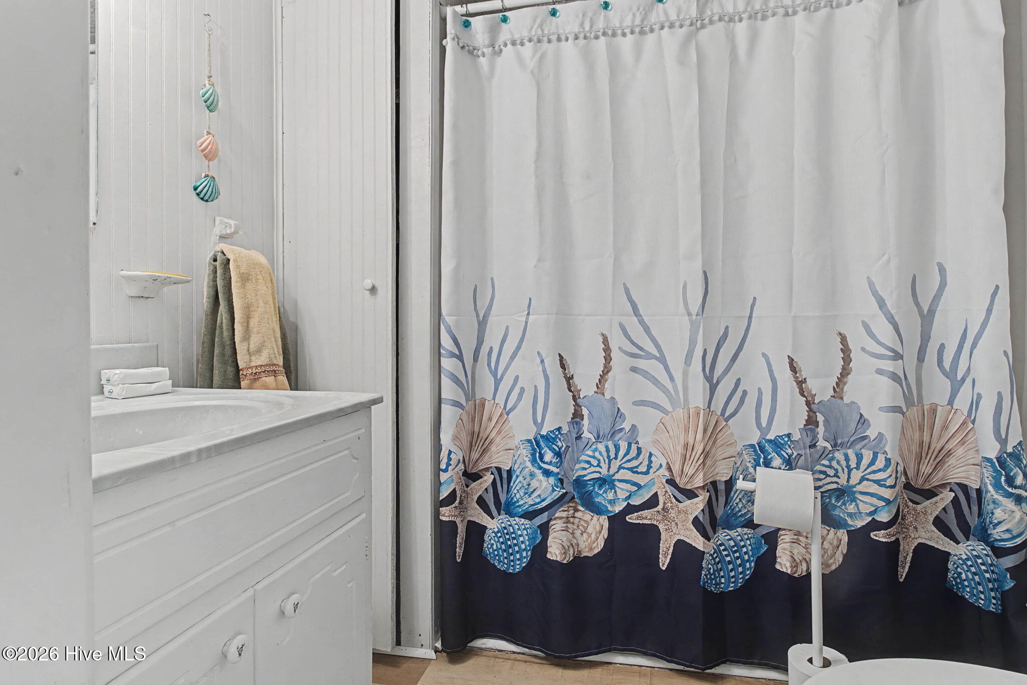 100556985 | Photo 20