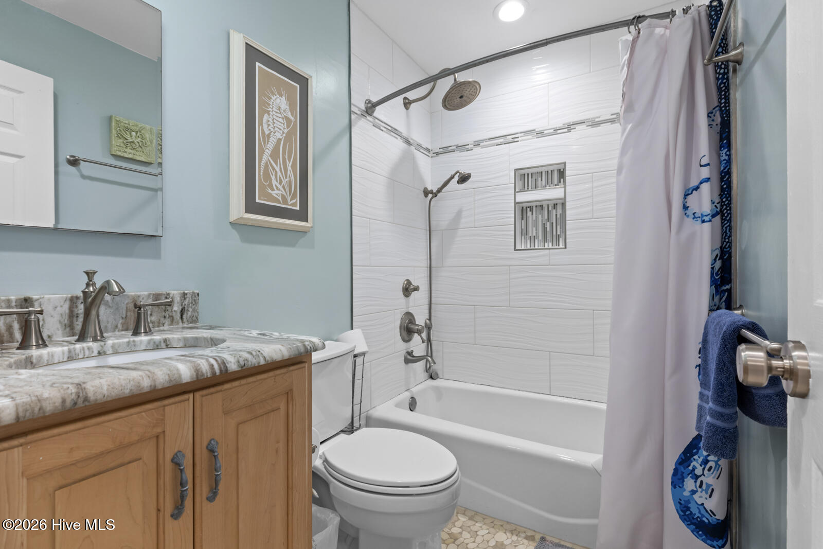 100569371 | Photo 16