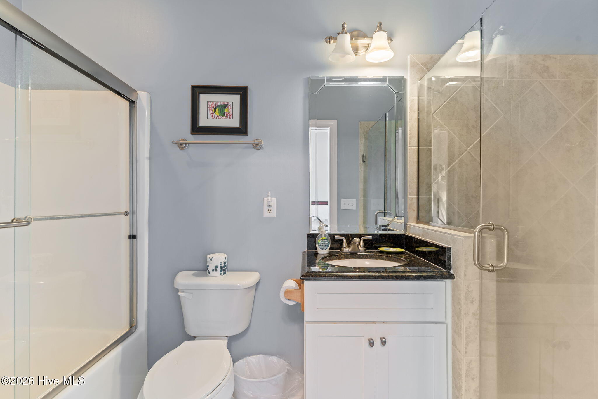 100530858 | Photo 47