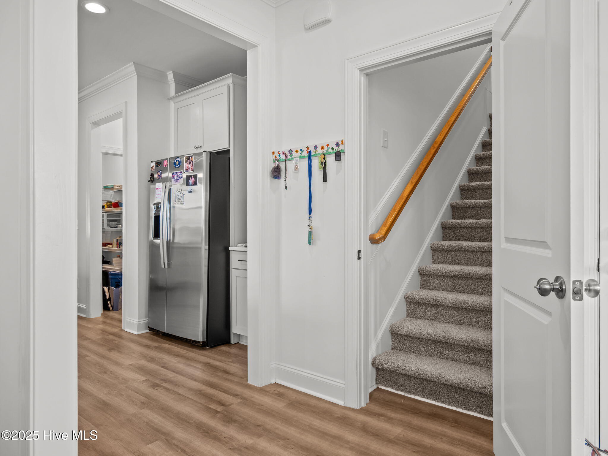 100528285 | Photo 30