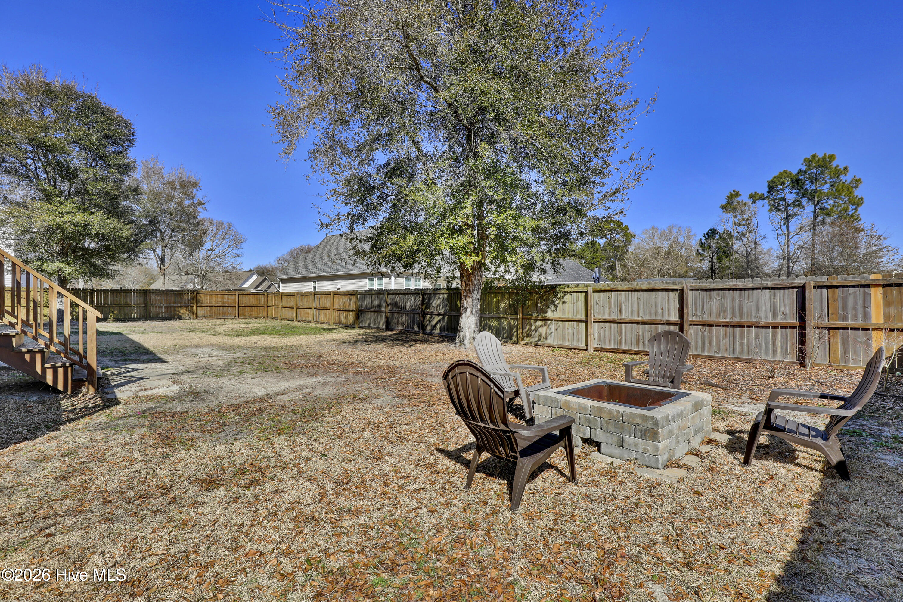 100556725 | Photo 38