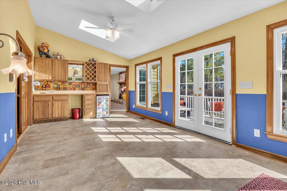 100565591 | Photo 30