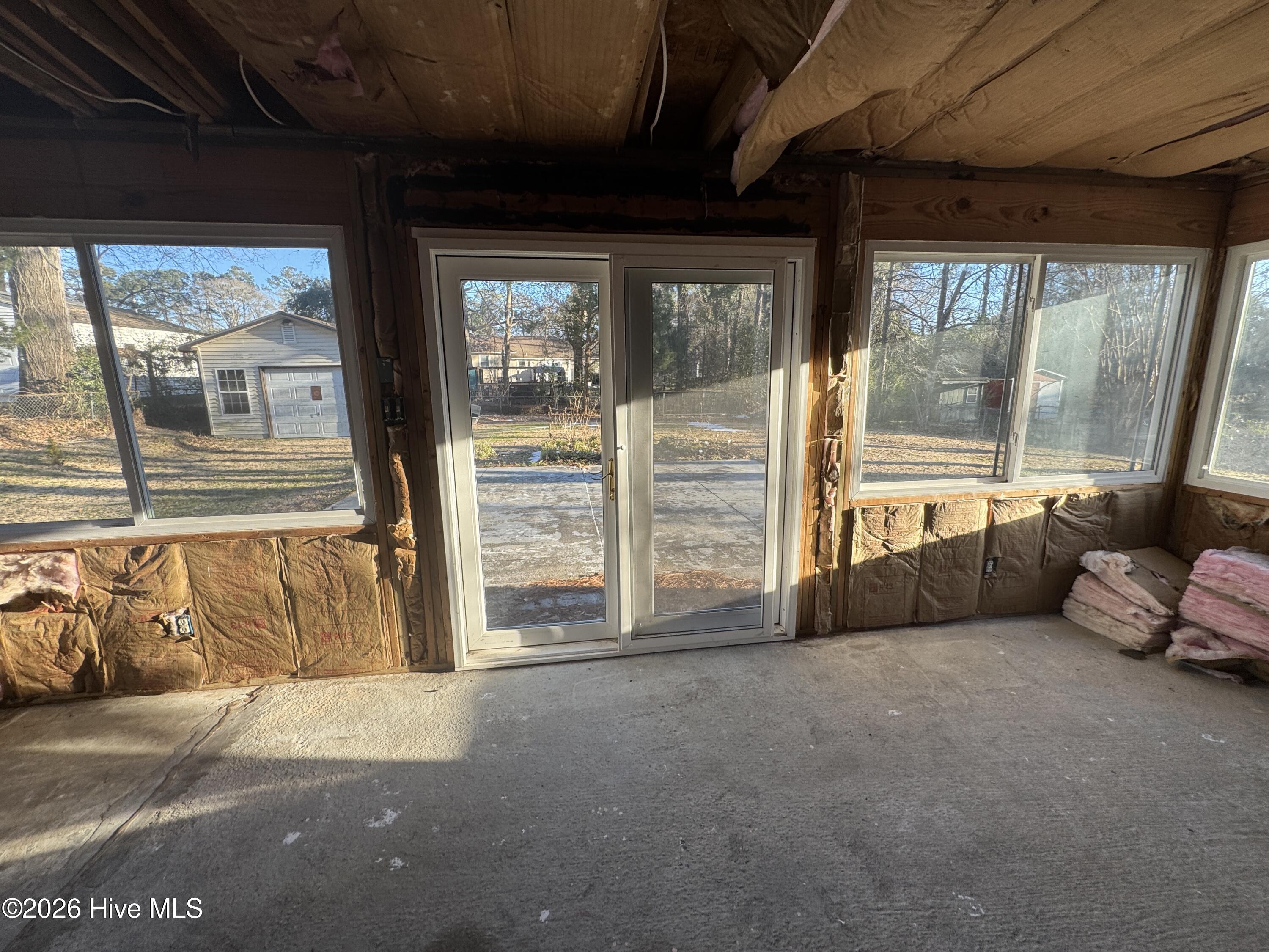 100553396 | Photo 22