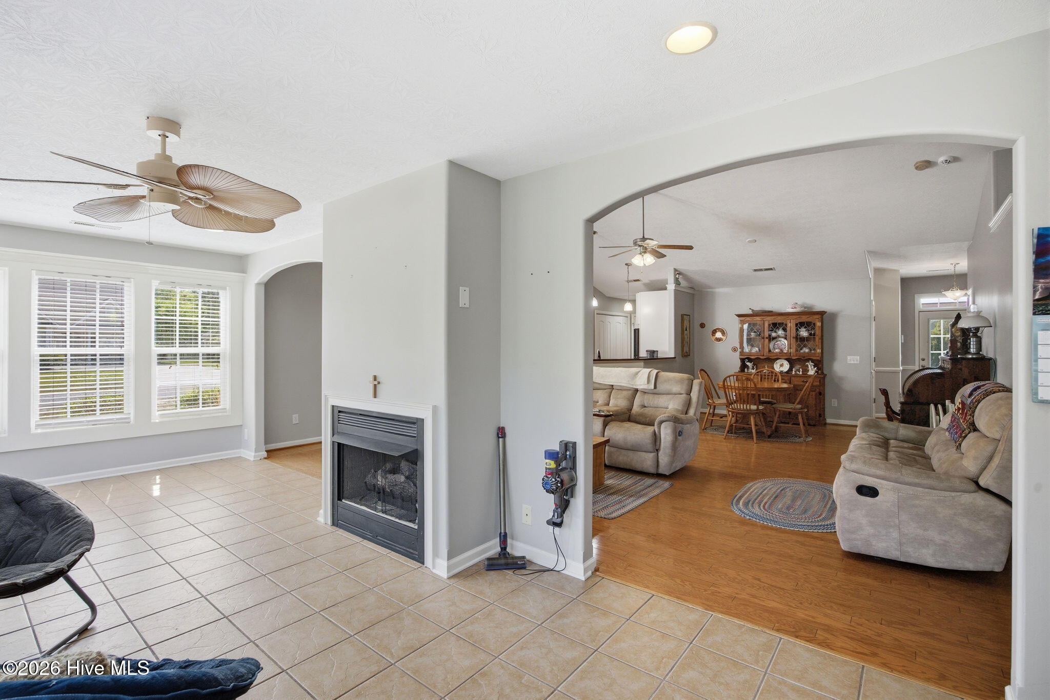 100567887 | Photo 17