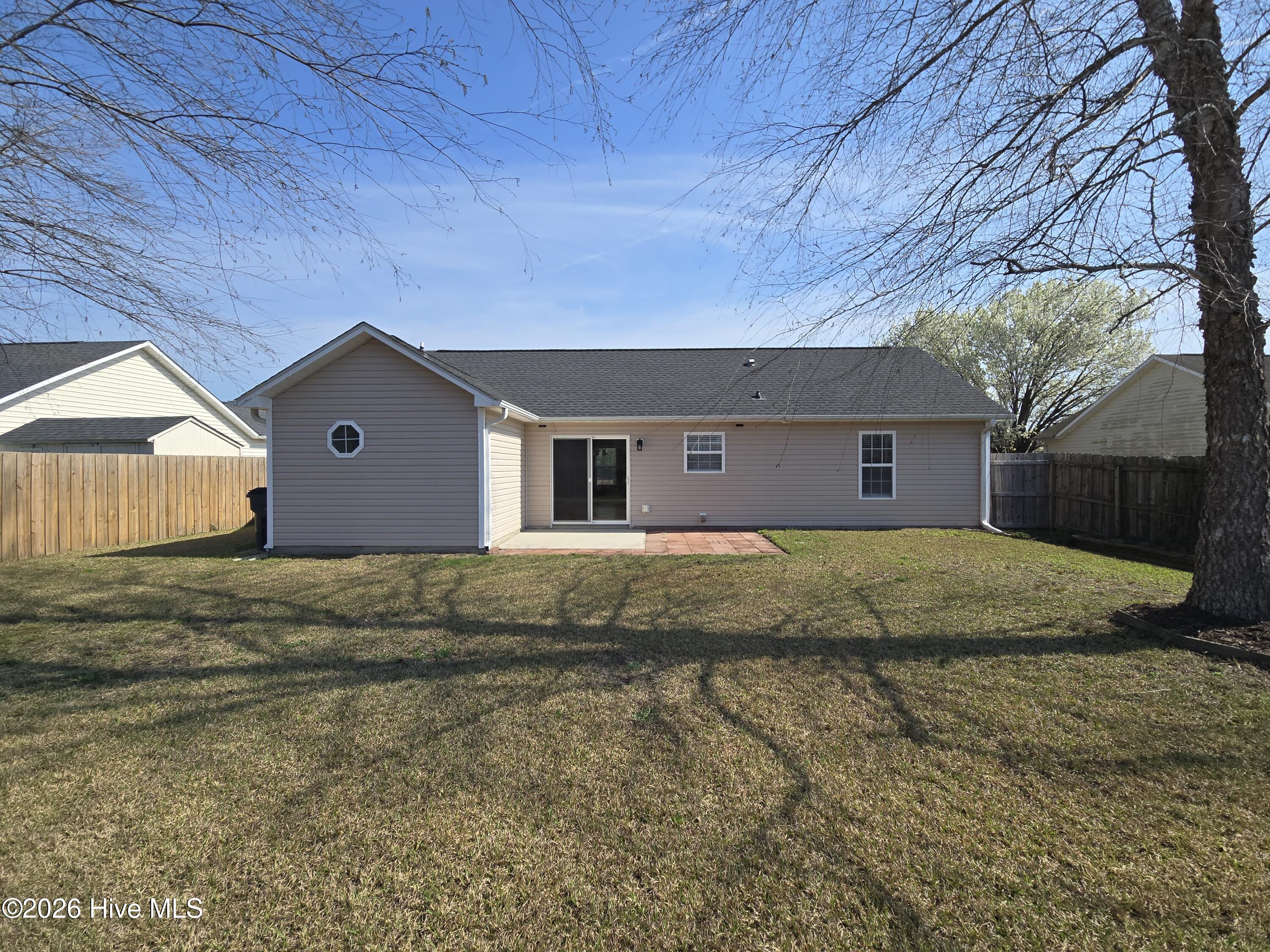 100556334 | Photo 19