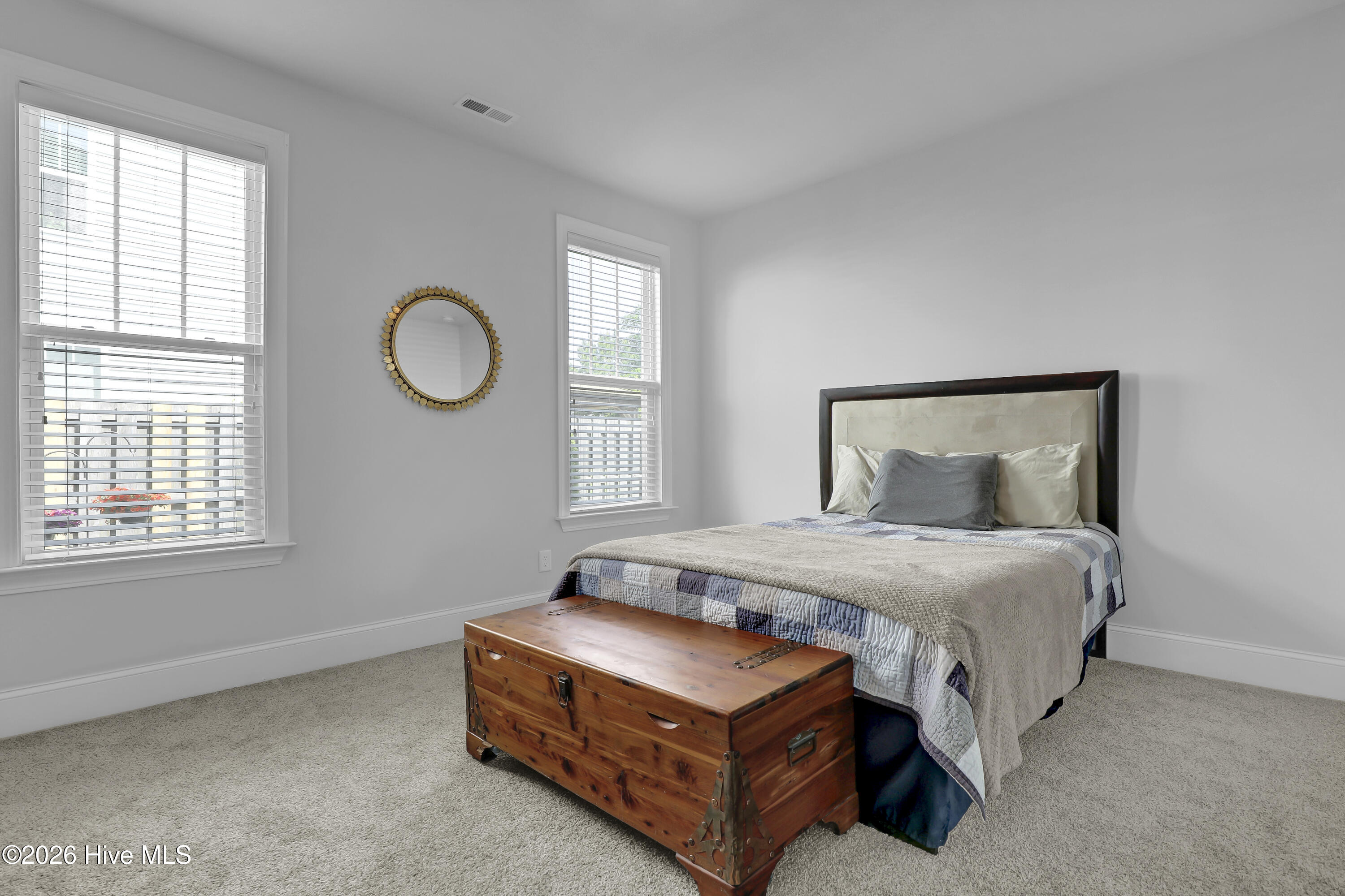 100569248 | Photo 20