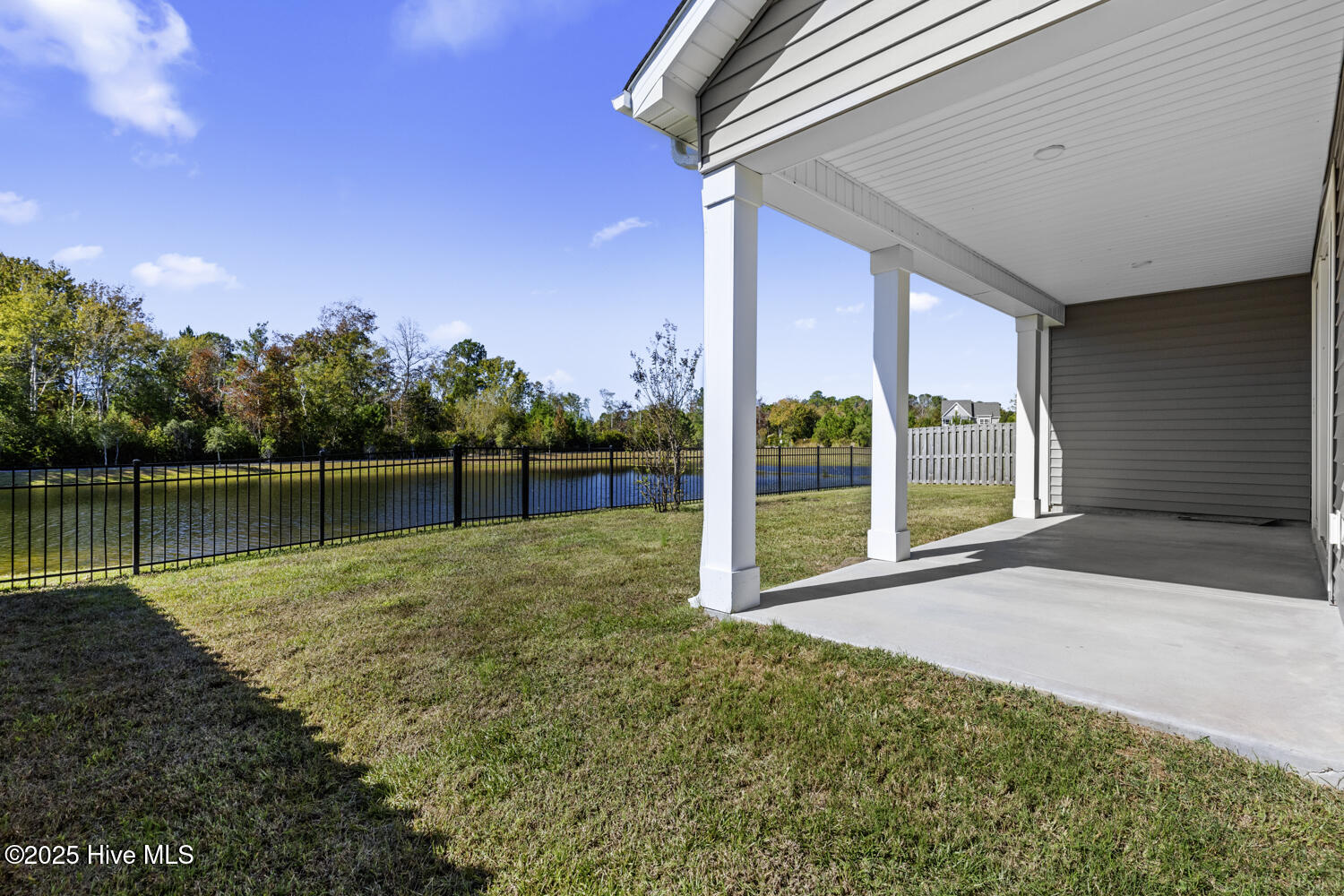 100540047 | Photo 33