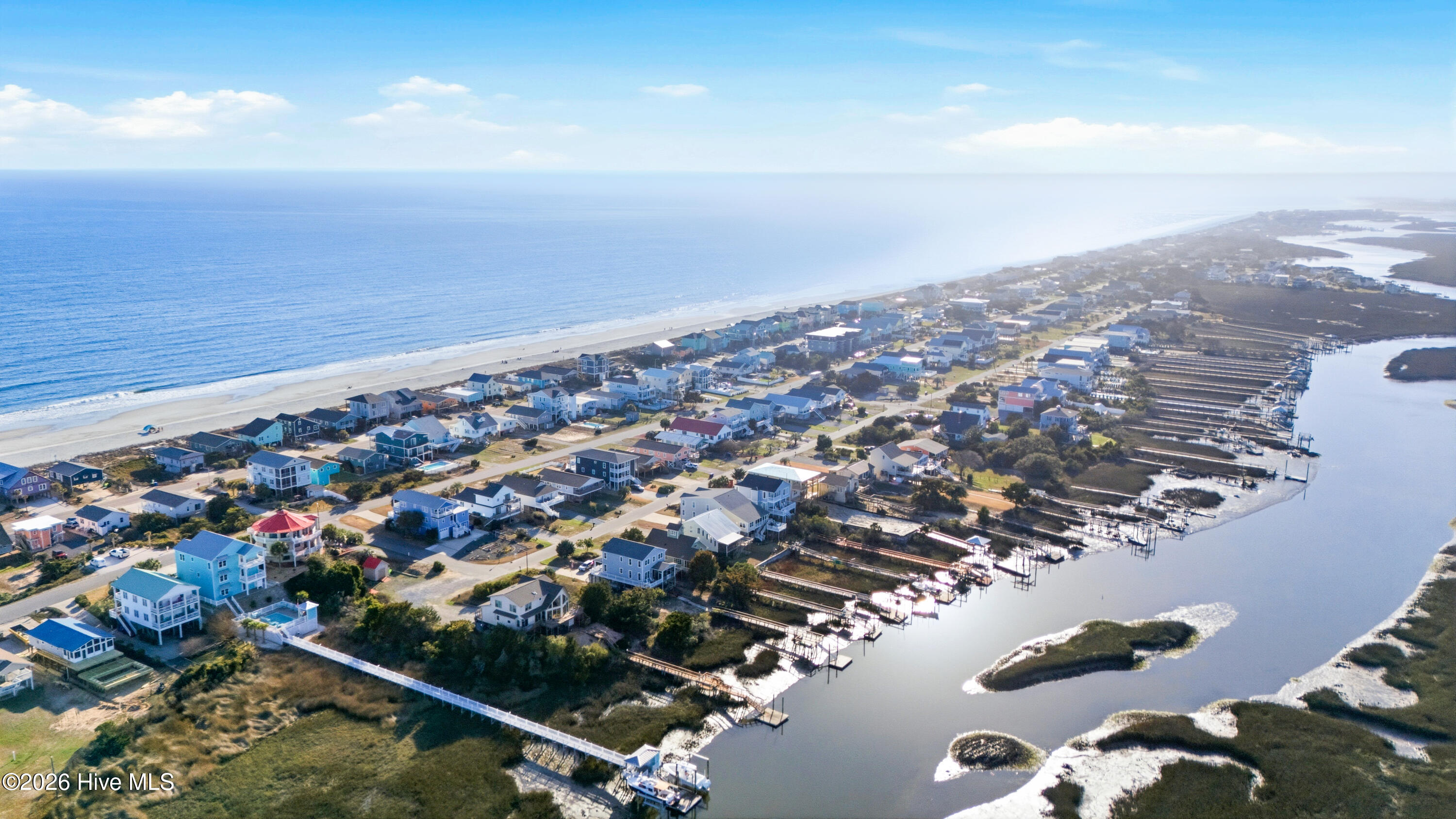 100557870 | Photo 12