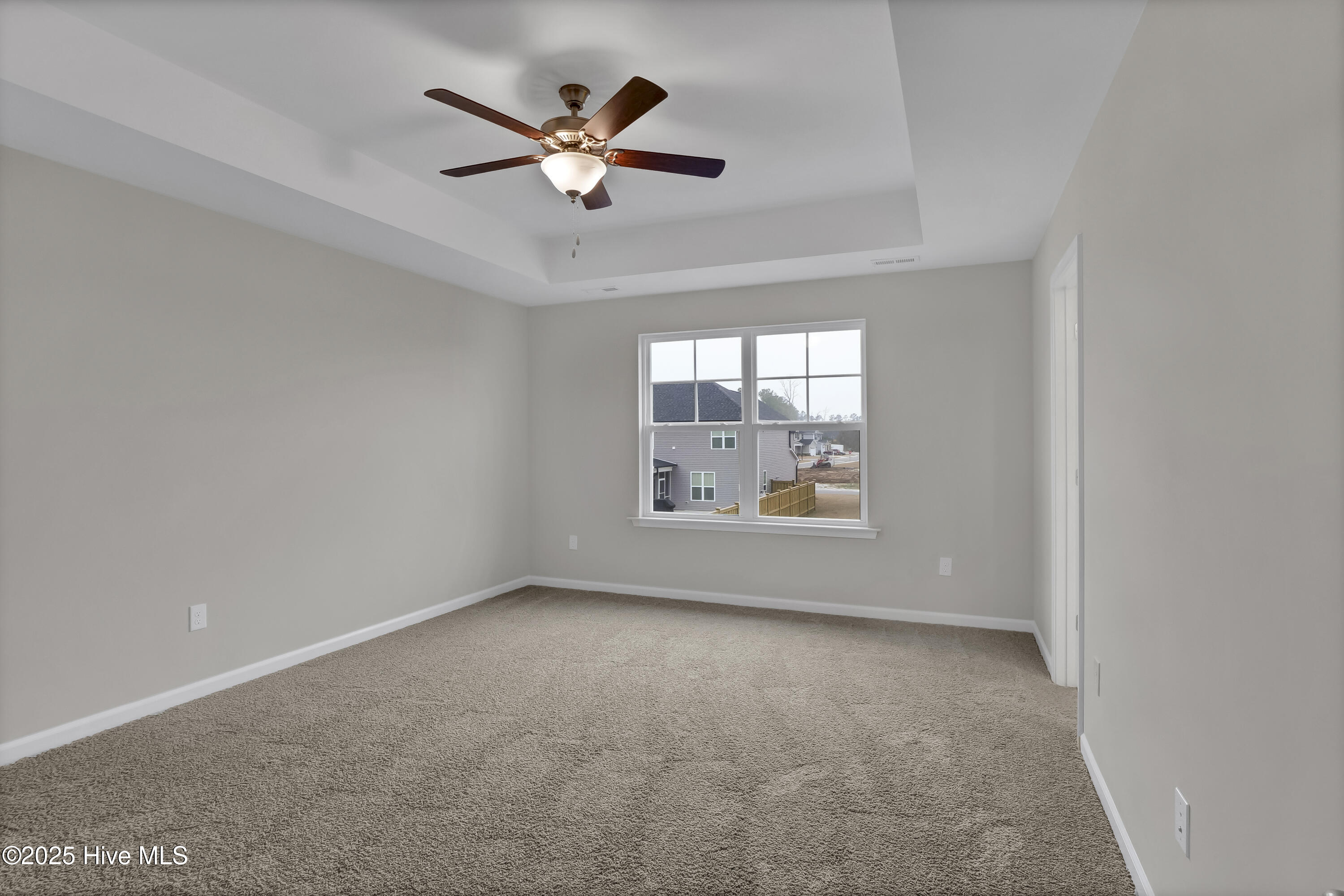 100543348 | Photo 28