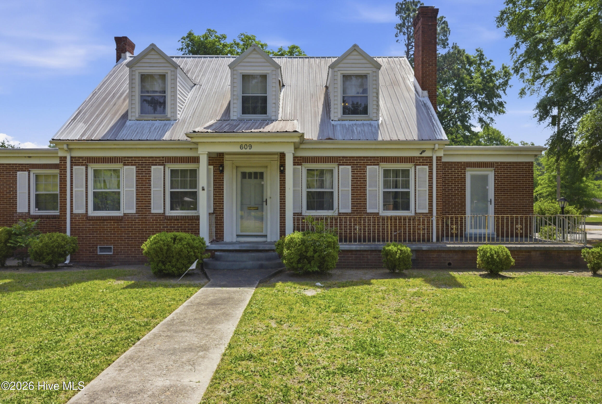 Homes for sale in Red Springs, NC | 609 S Main St, Red Springs, NC 28377 | MLS# 100572010