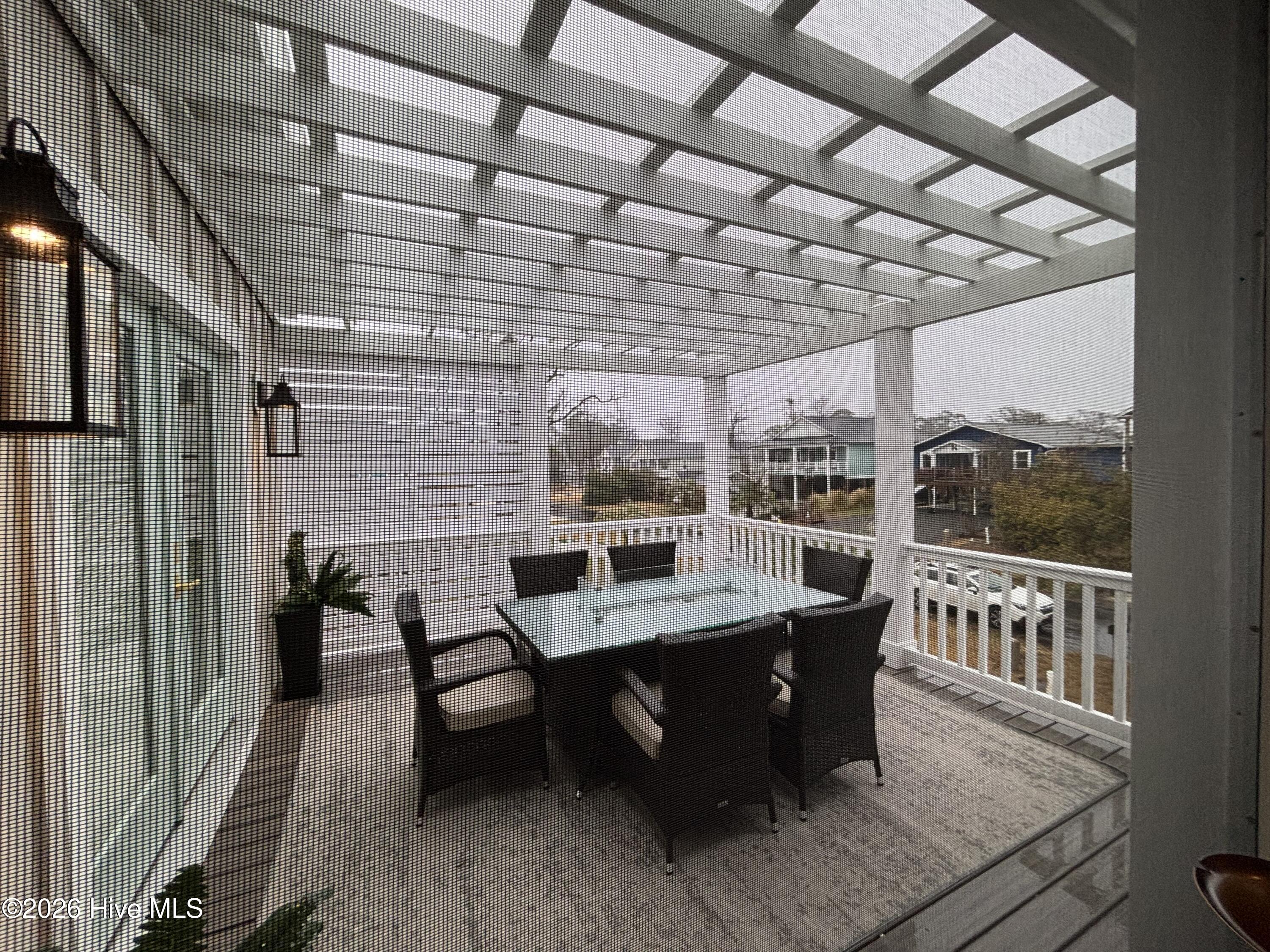 100516902 | Photo 133