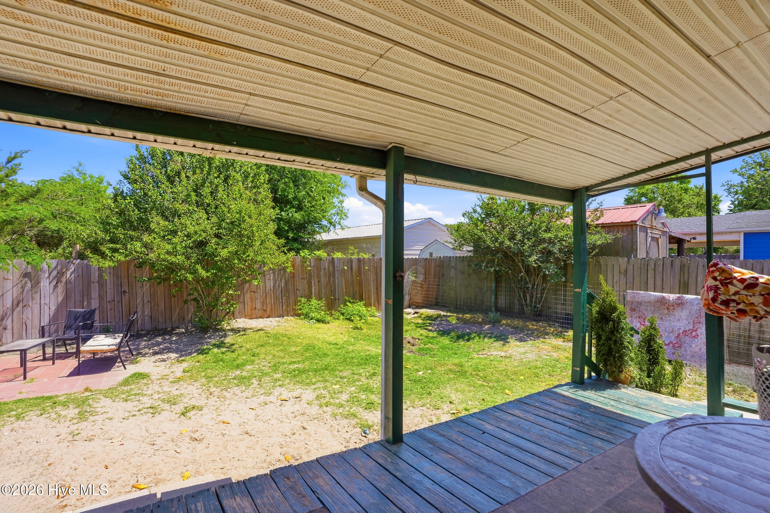 100569235 | Photo 19