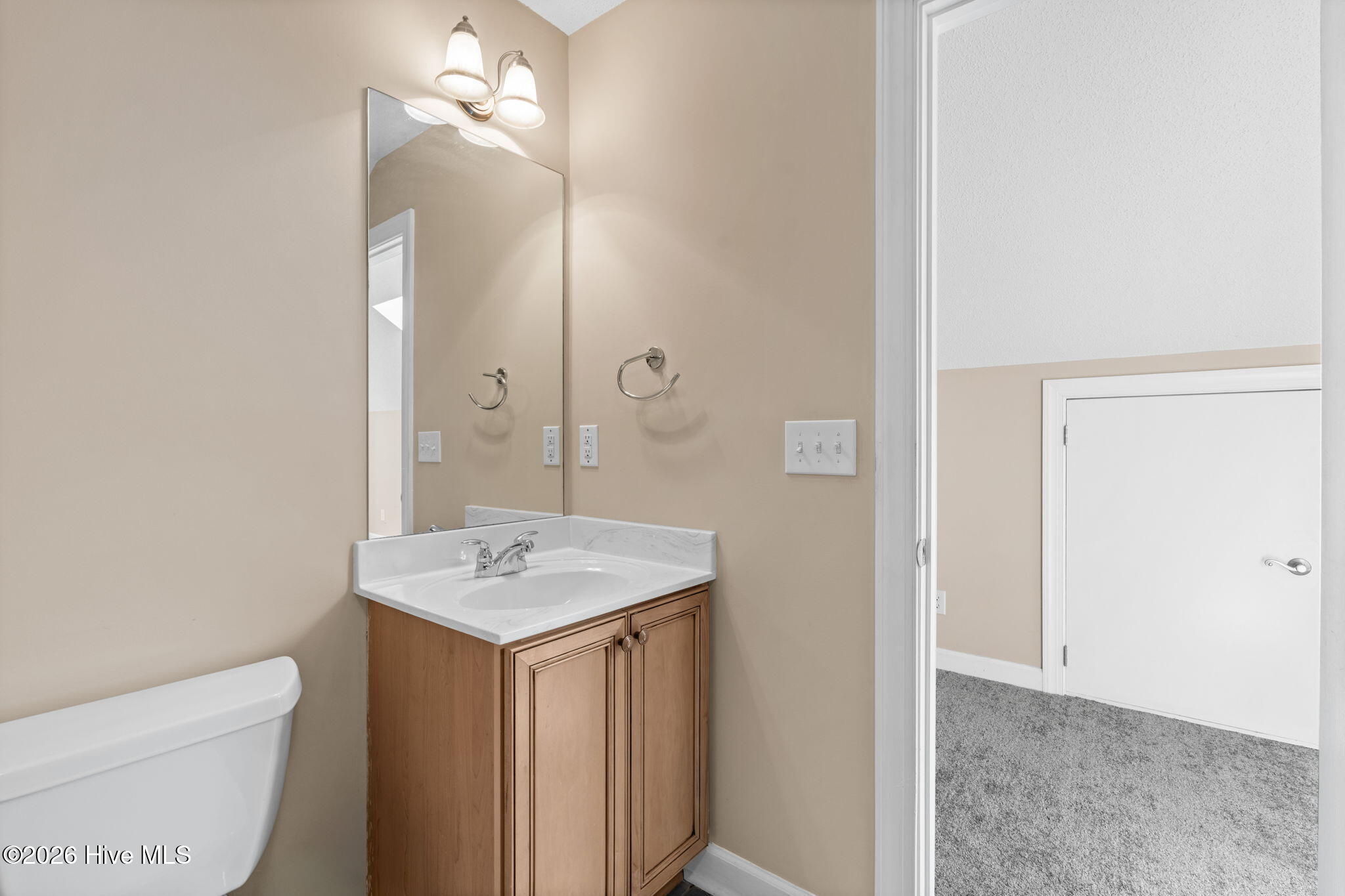 100567256 | Photo 42