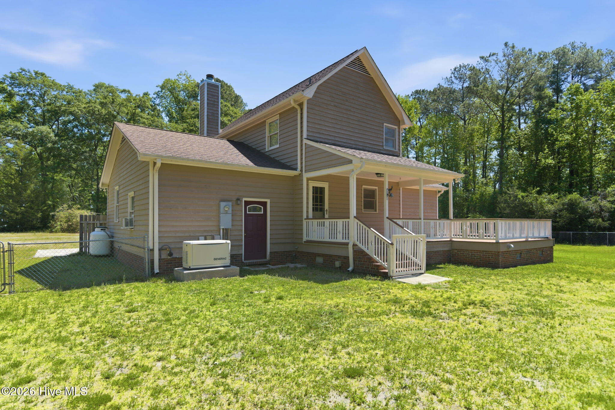 100569907 | Photo 42