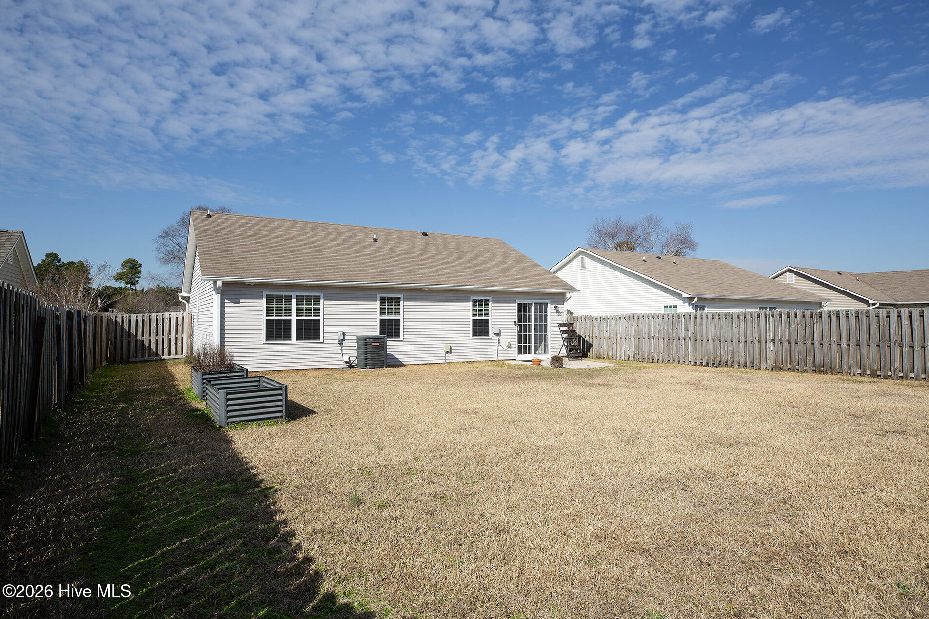 100551250 | Photo 27