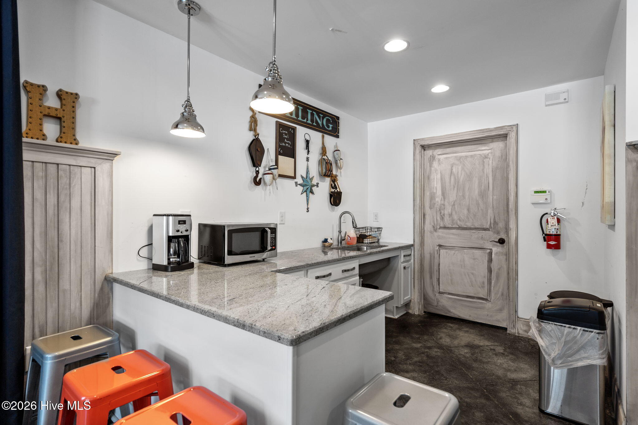 100554363 | Photo 58