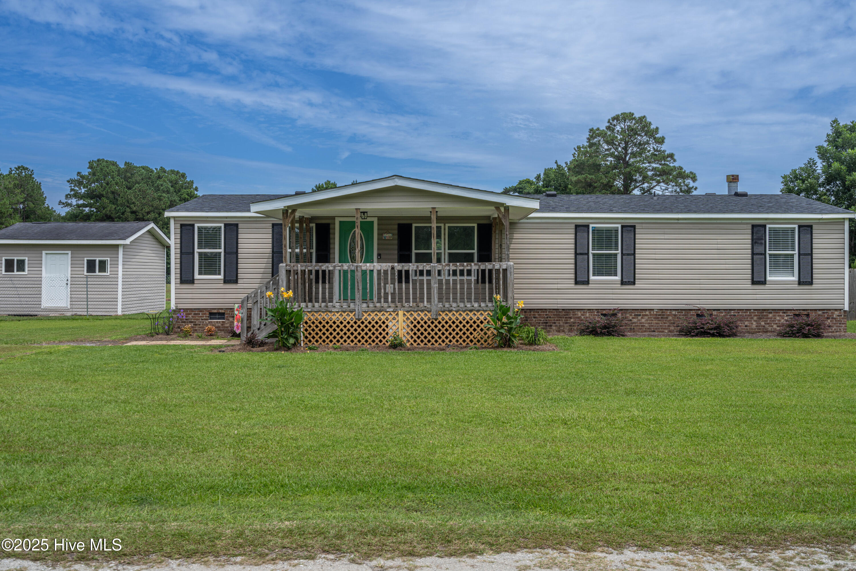 100527540 | Photo 23