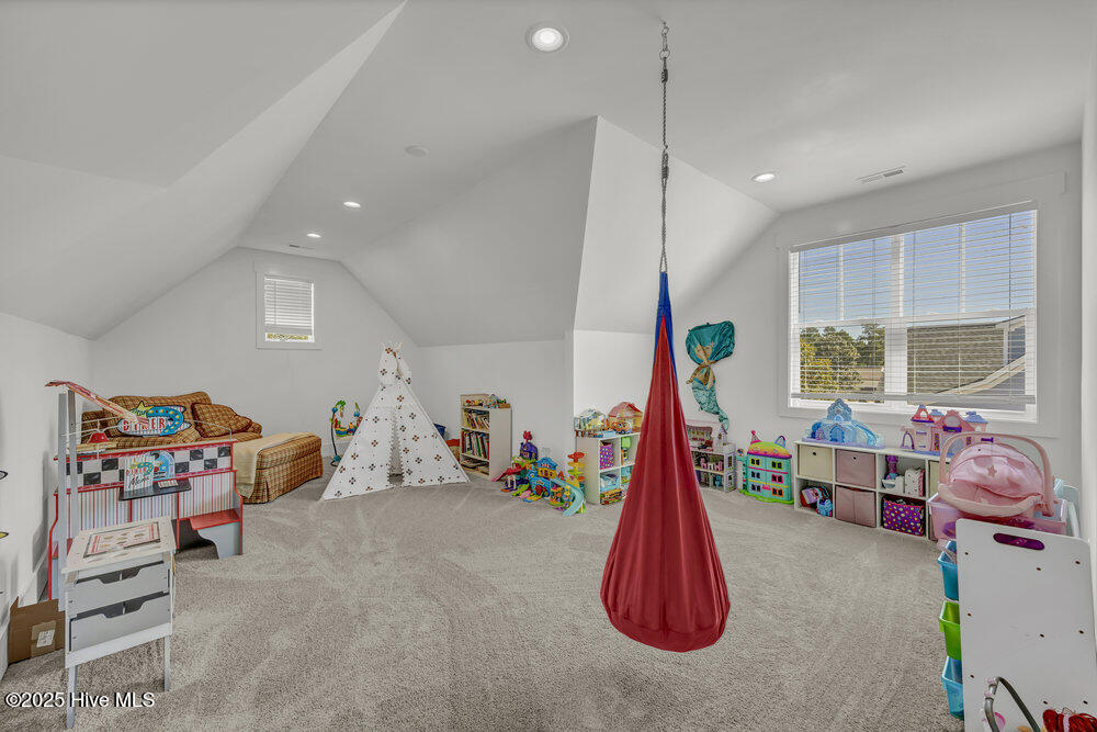 100537474 | Photo 22