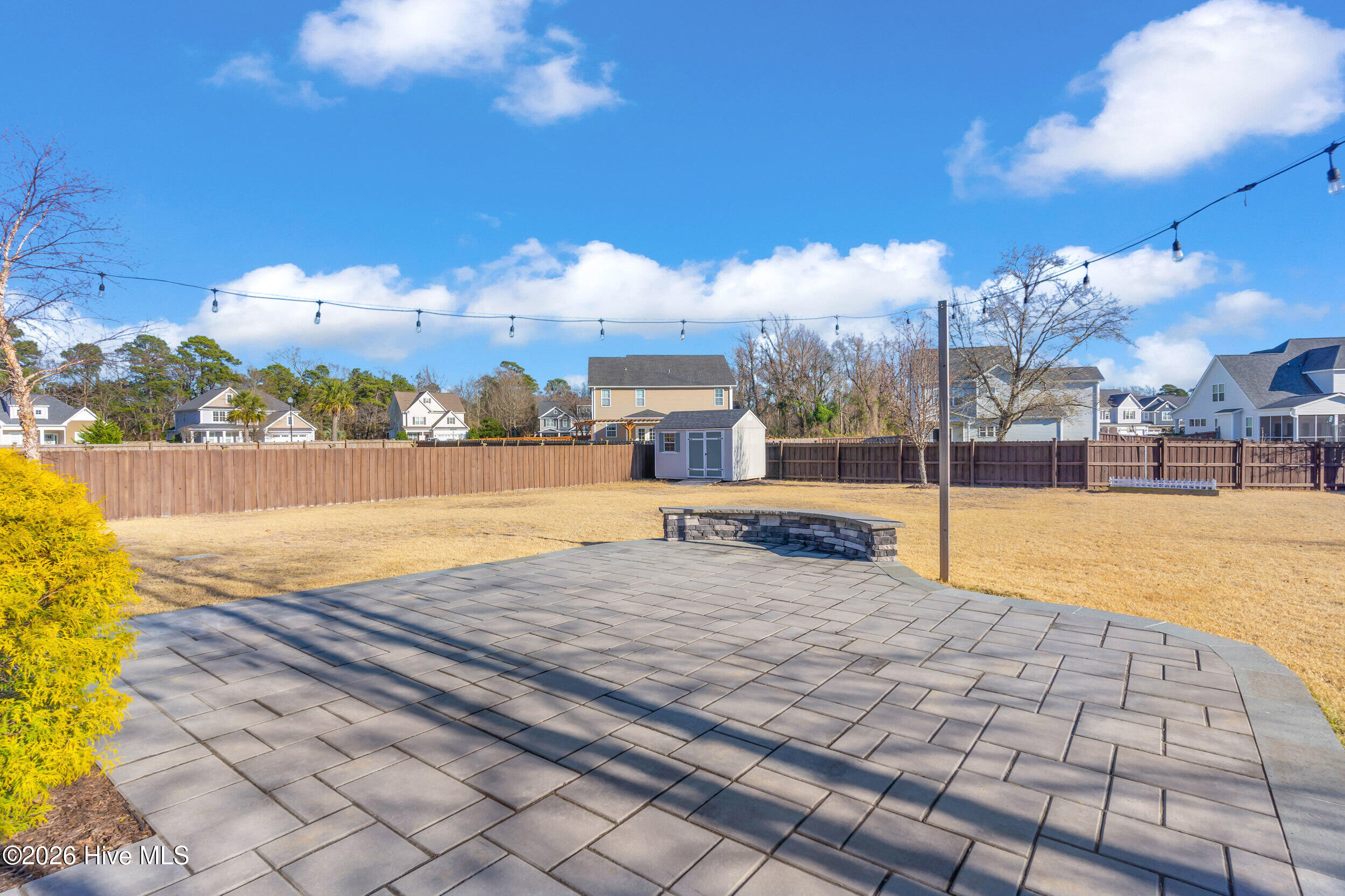 100551592 | Photo 37