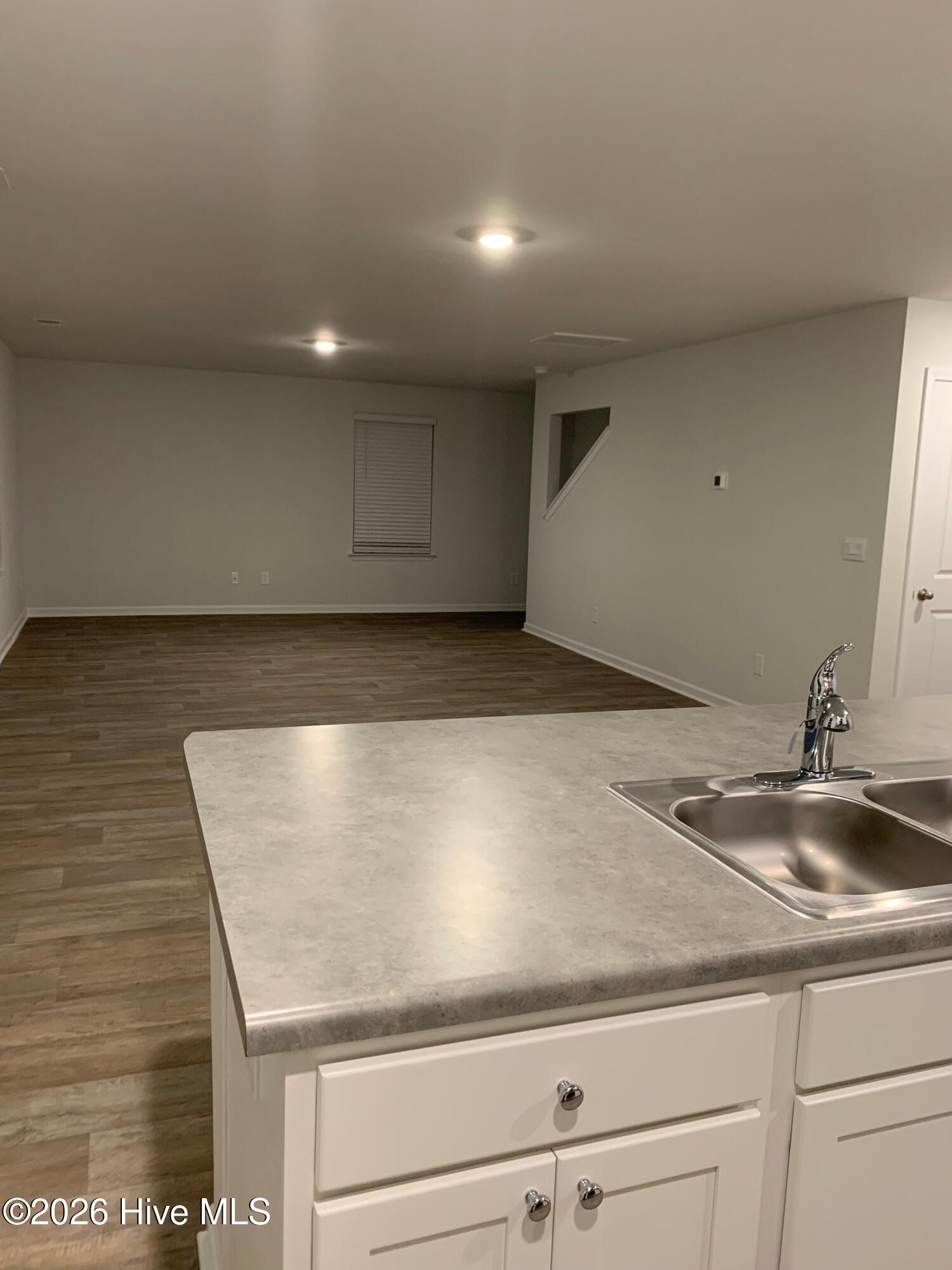 100568580 | Photo 27