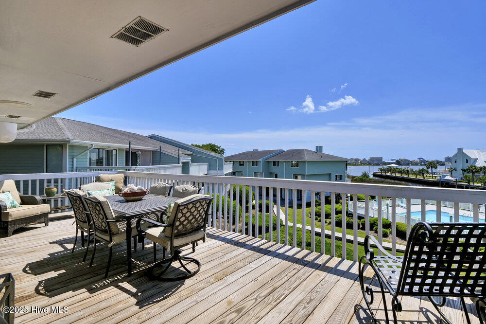 109 Teakwood Drive 802, Carolina Beach, NC 28428 – photo 5: 022_p1400764_677