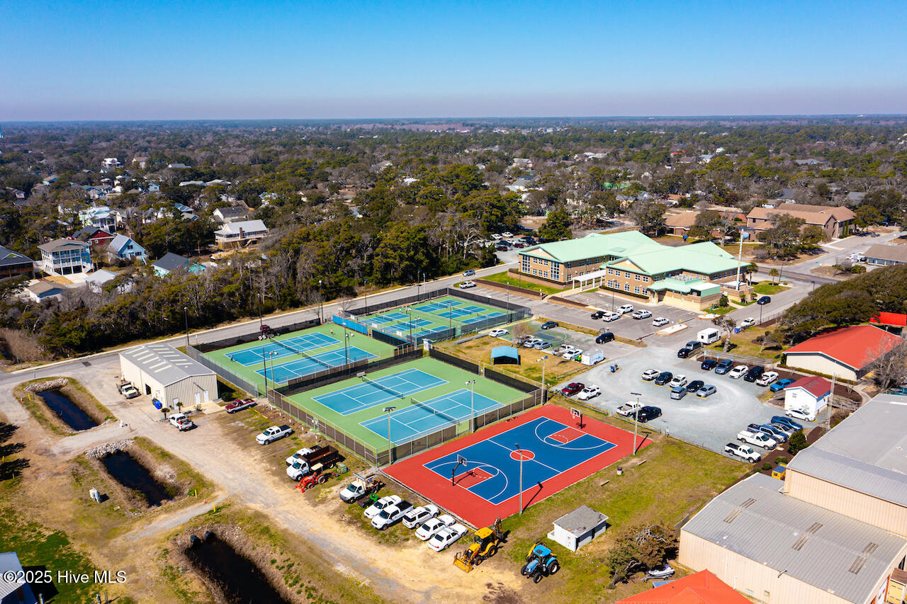 100530563 | Photo 62