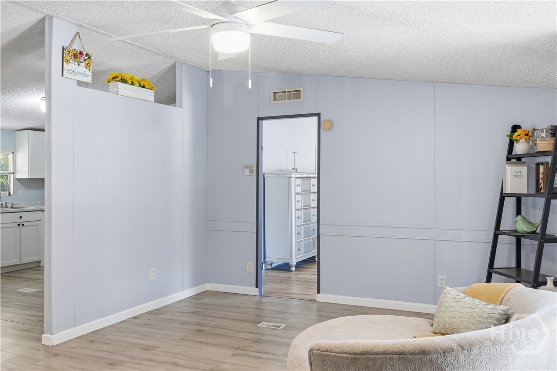 Homes for sale in Bloomingdale, GA | 124 Baldpate Rd, Bloomingdale, GA 31302 | MLS# SA343667