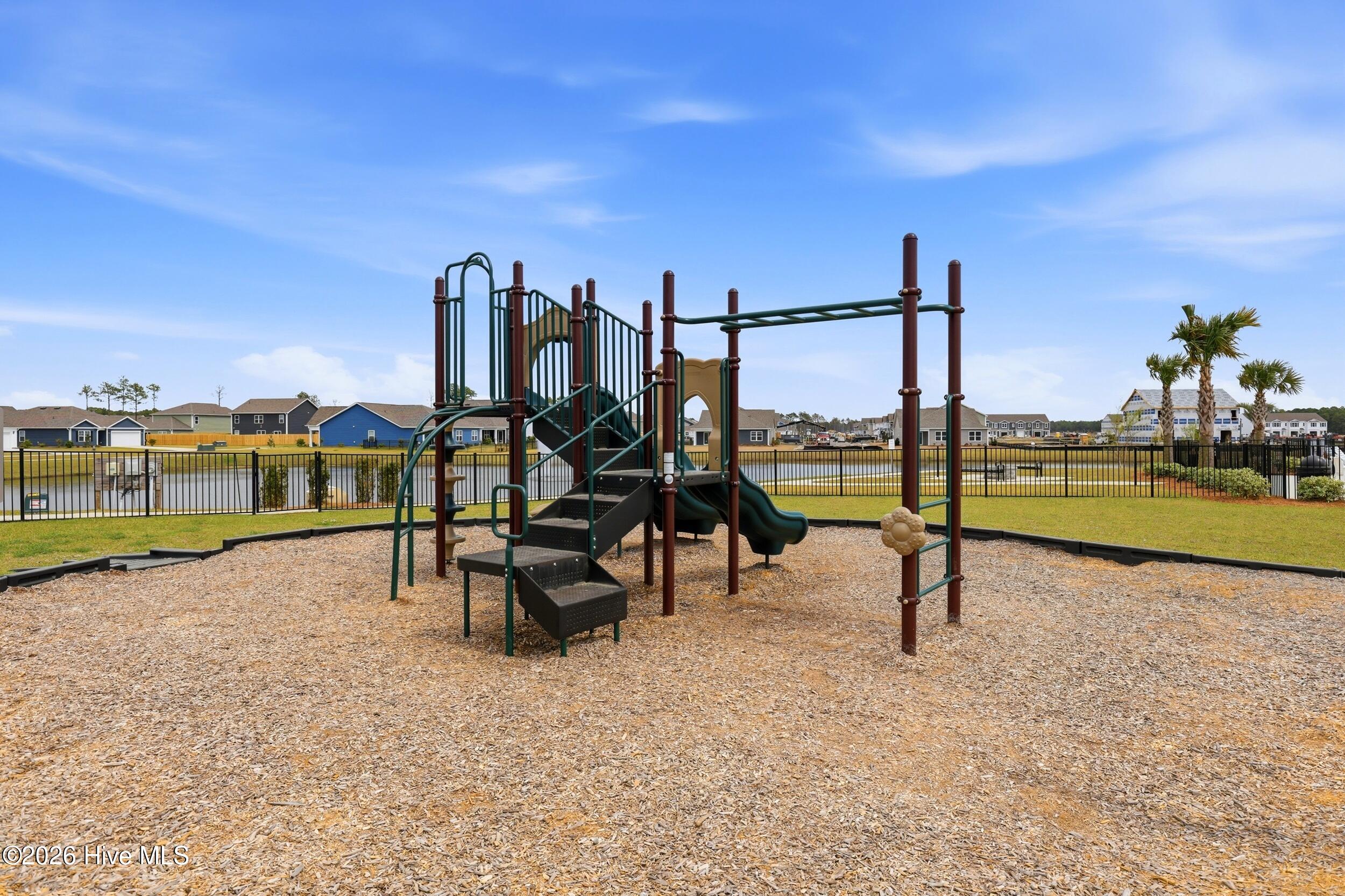 100558236 | Photo 61