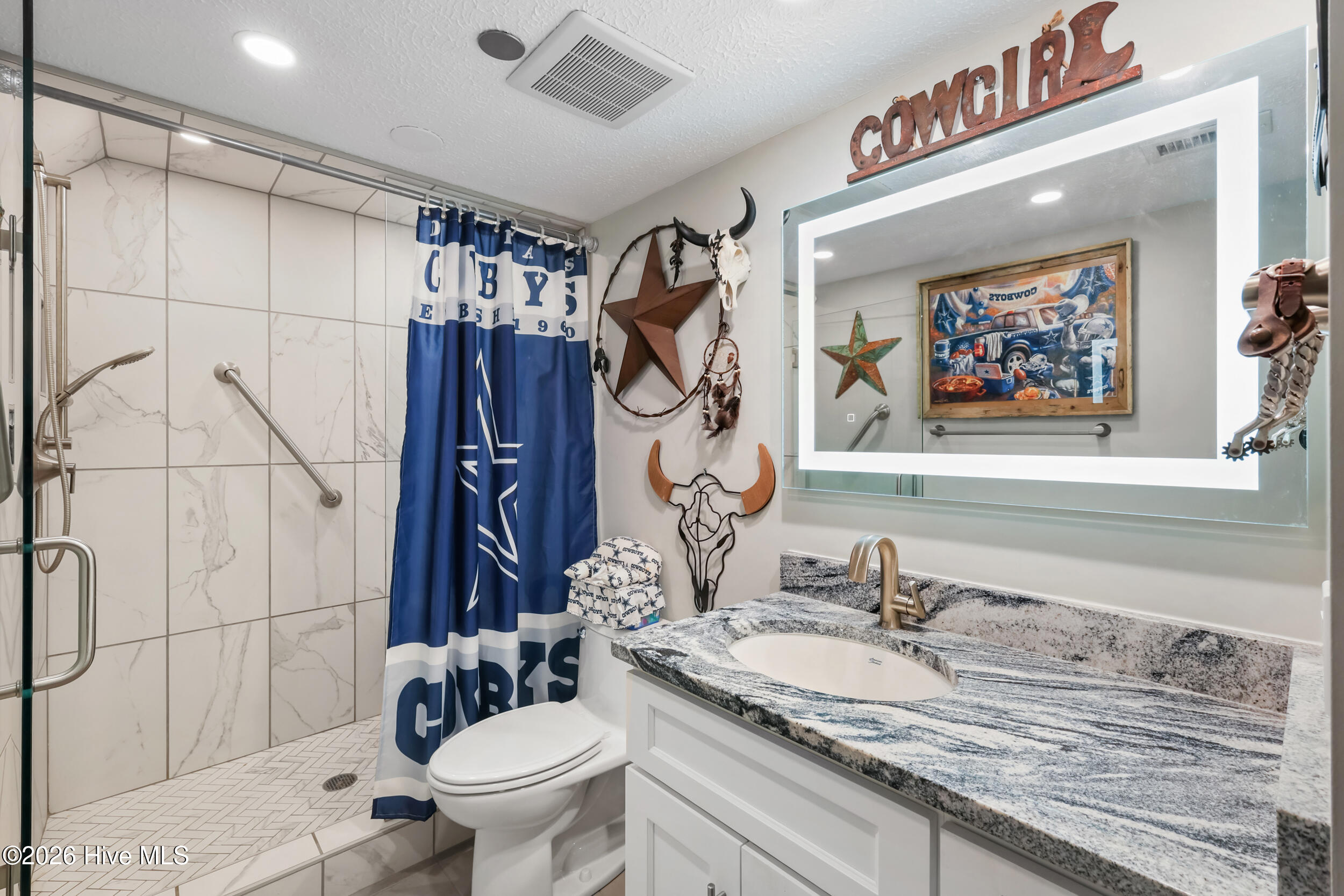 100550750 | Photo 15