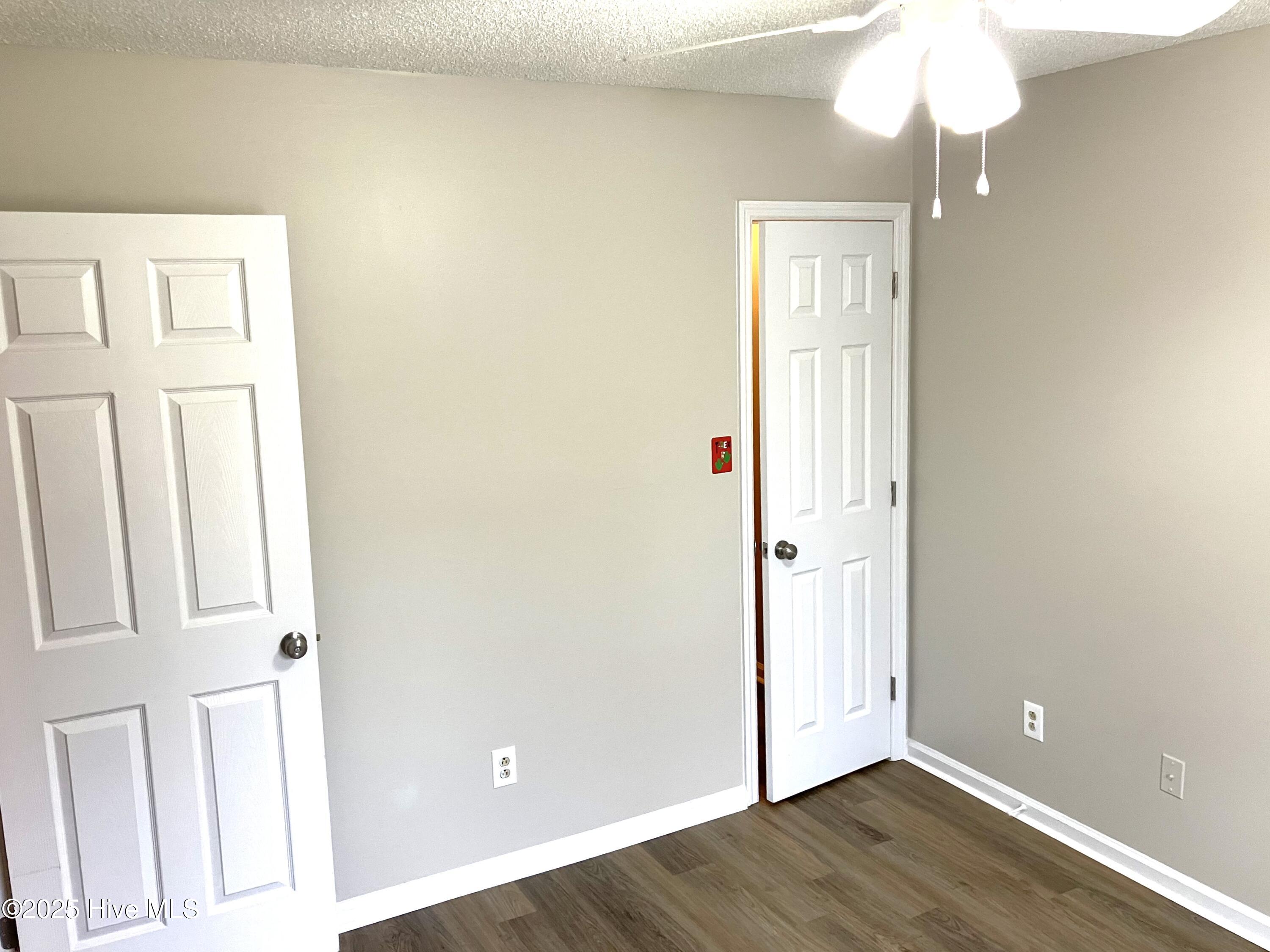 100545920 | Photo 24