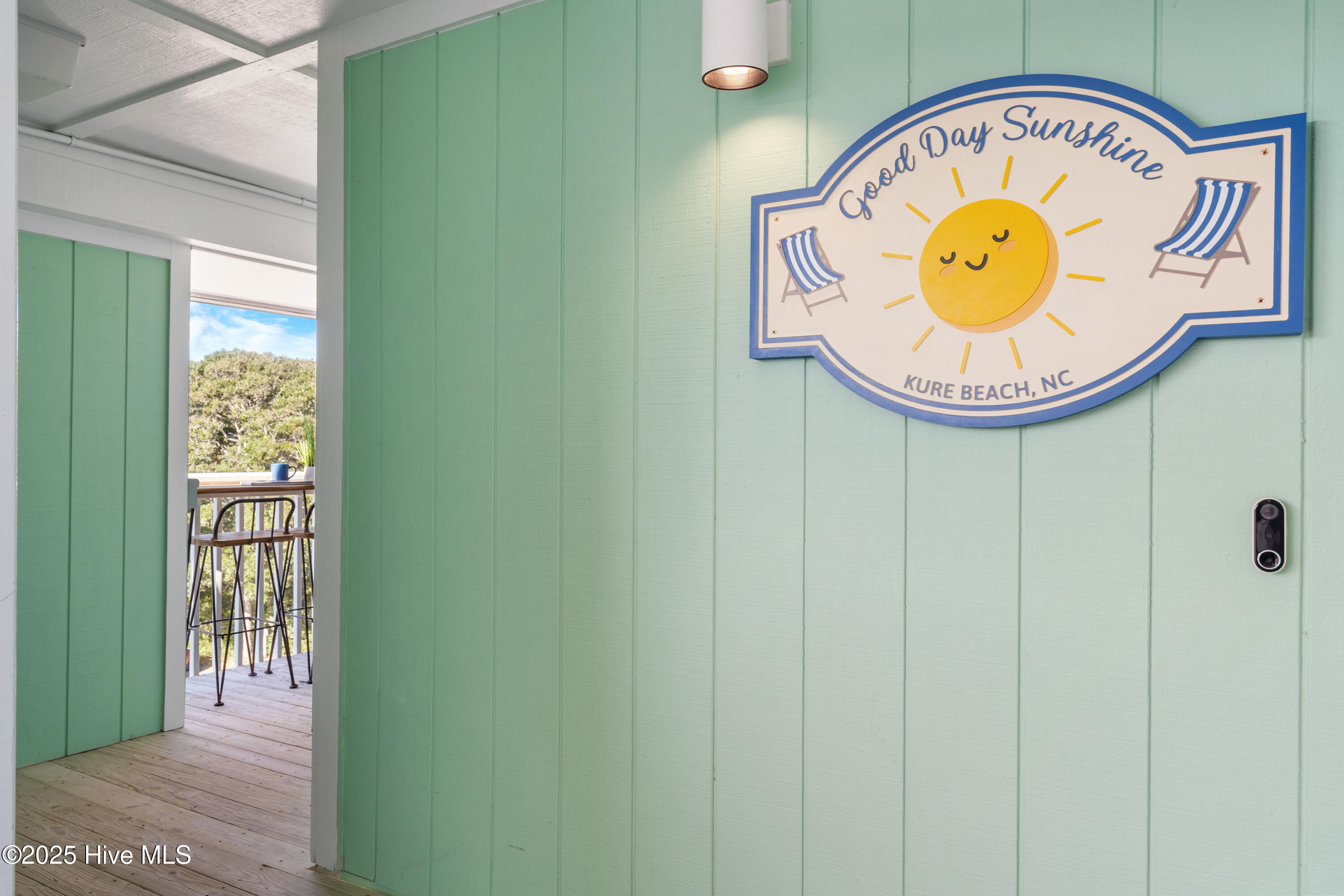 100536900 | Photo 11