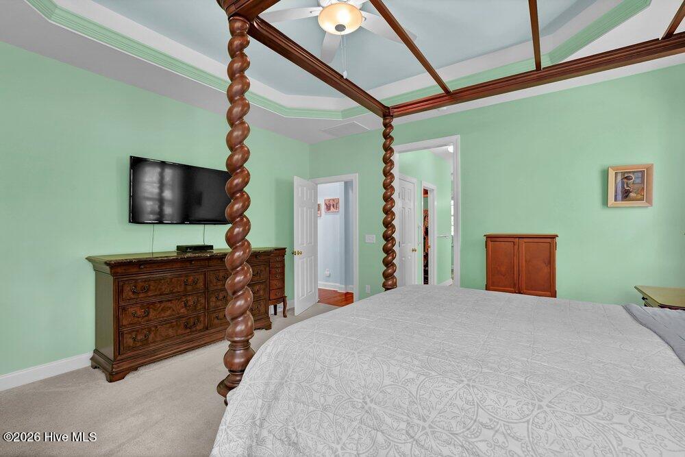 100568961 | Photo 26